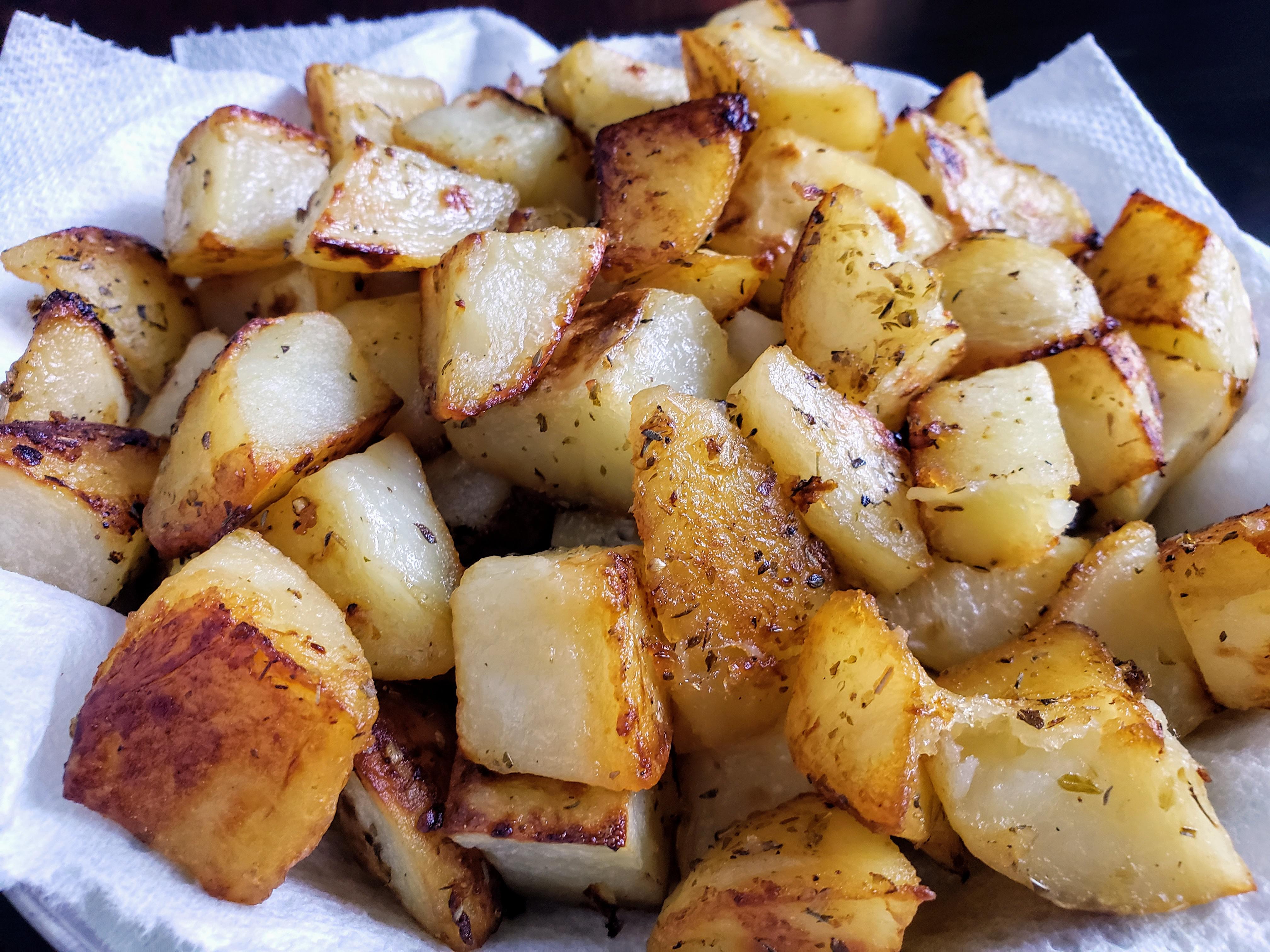 GREEK STYLE ROASTED POTATOES r/veganrecipes