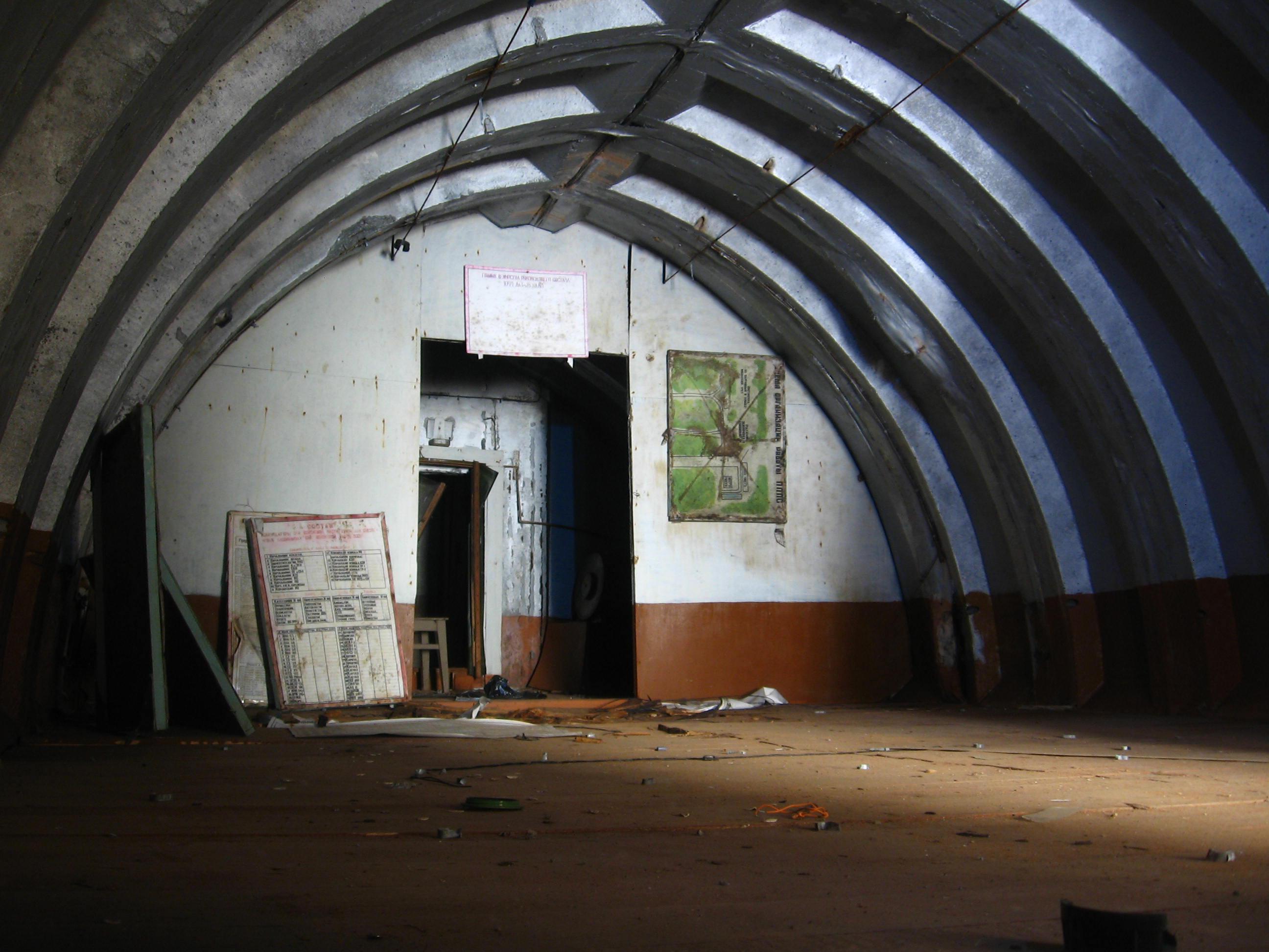 Bomb shelter at abandoned military base, Russia r/urbanexploration
