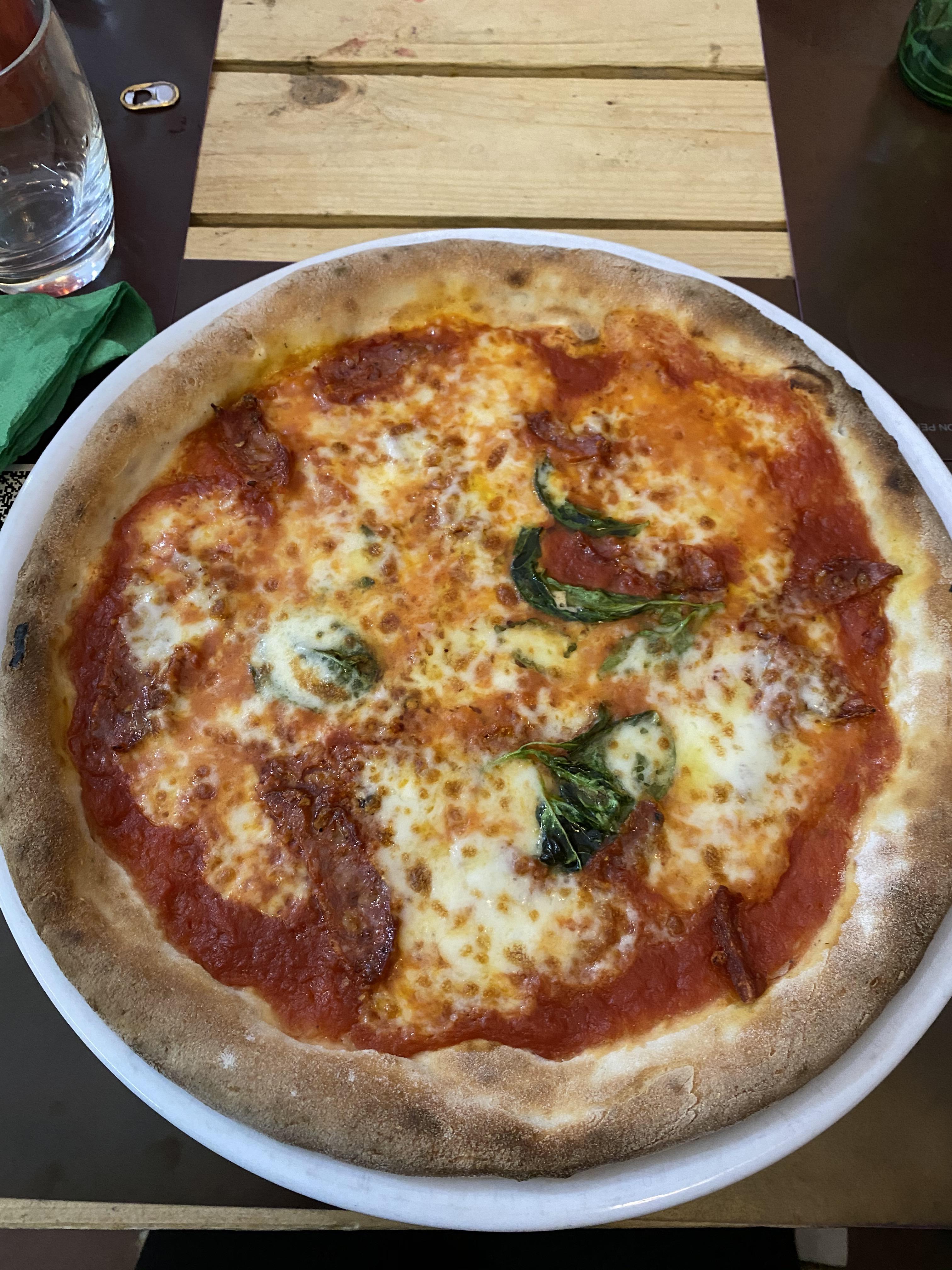 Gluten free Margherita with spicy salami in Italy! r/glutenfree