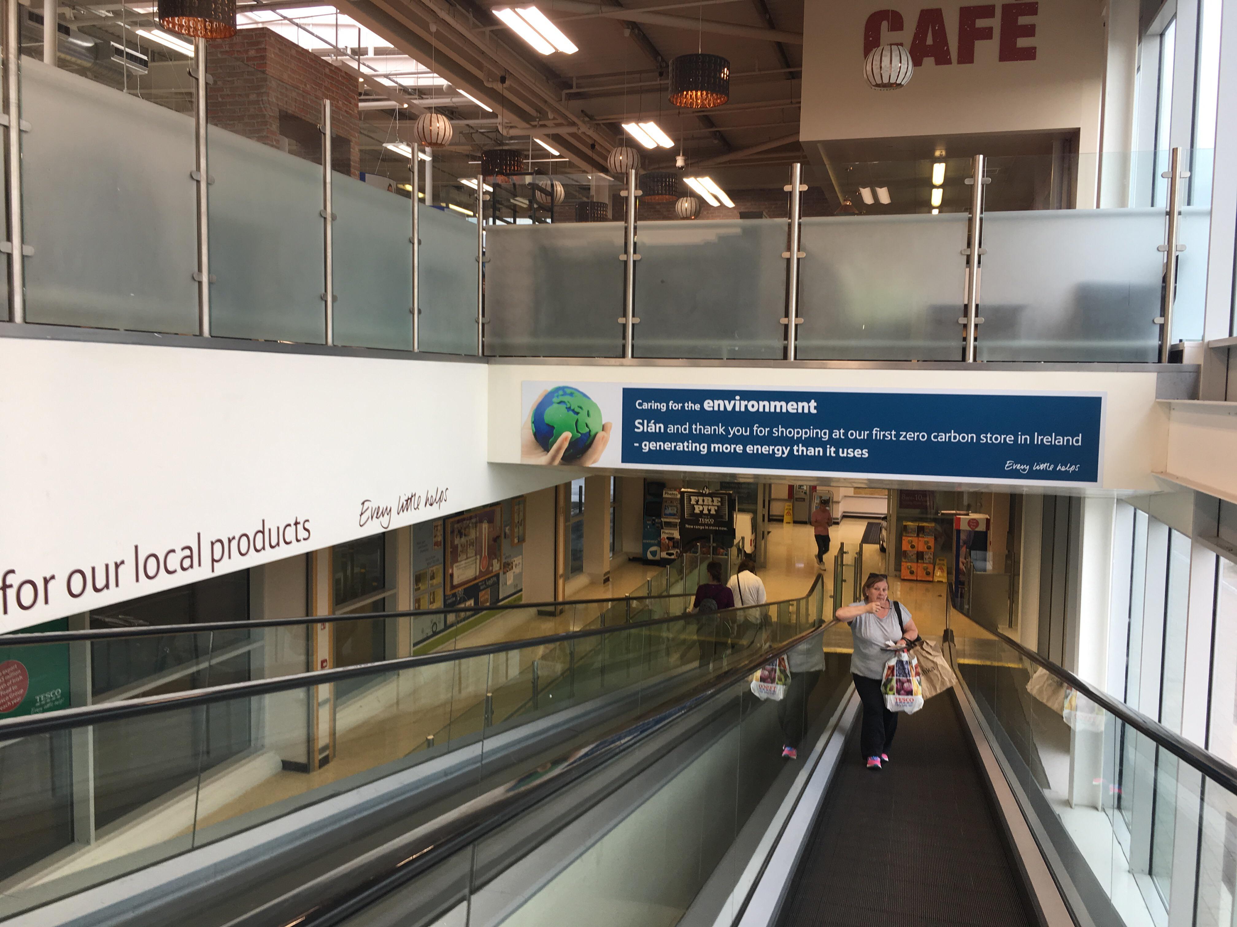 This Tesco in Dublin is 100 carbon free. r/mildlyinteresting