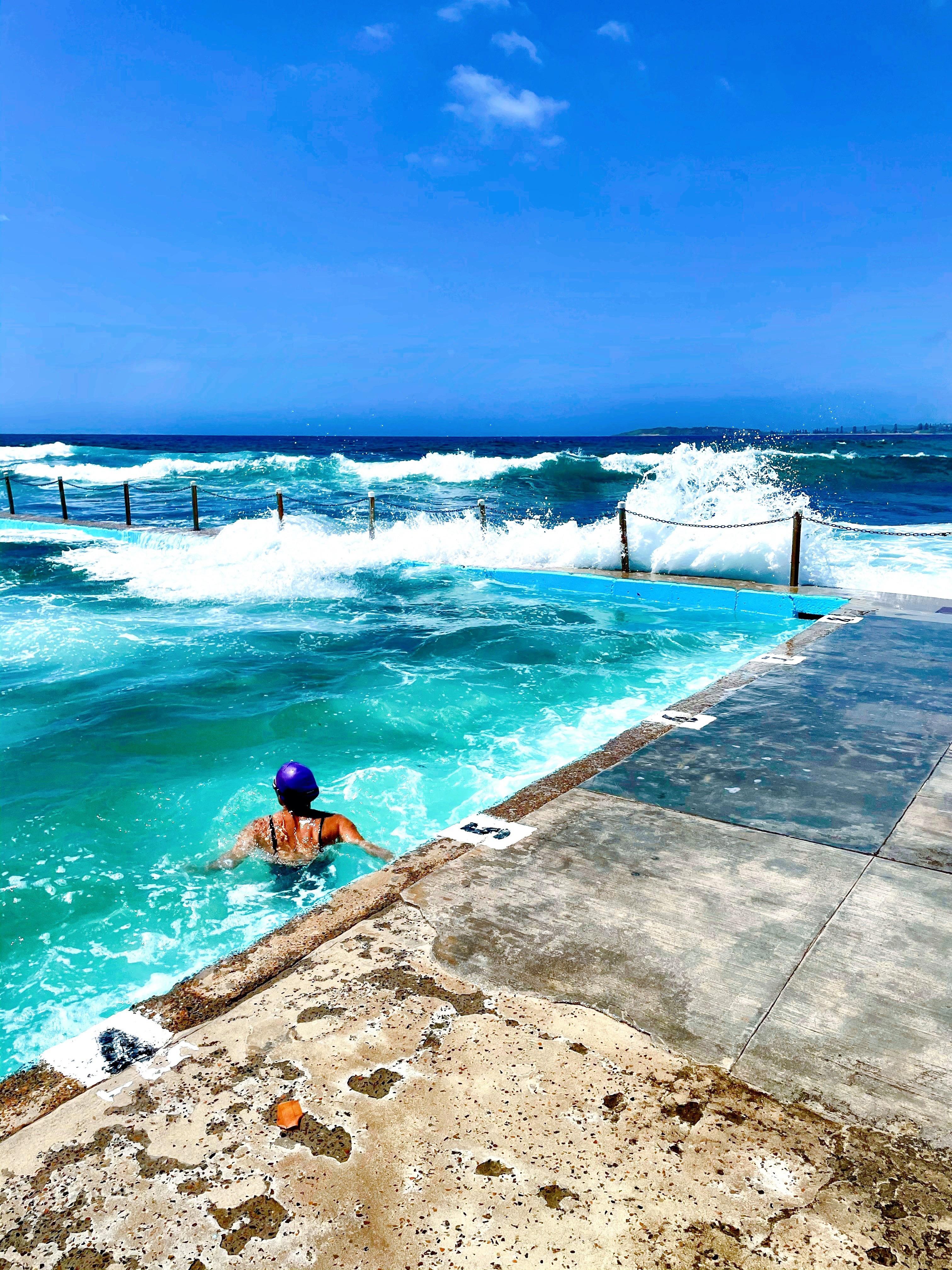 Ocean Pool, Narrabeen Beach, Sydney, Australia r/Beachporn