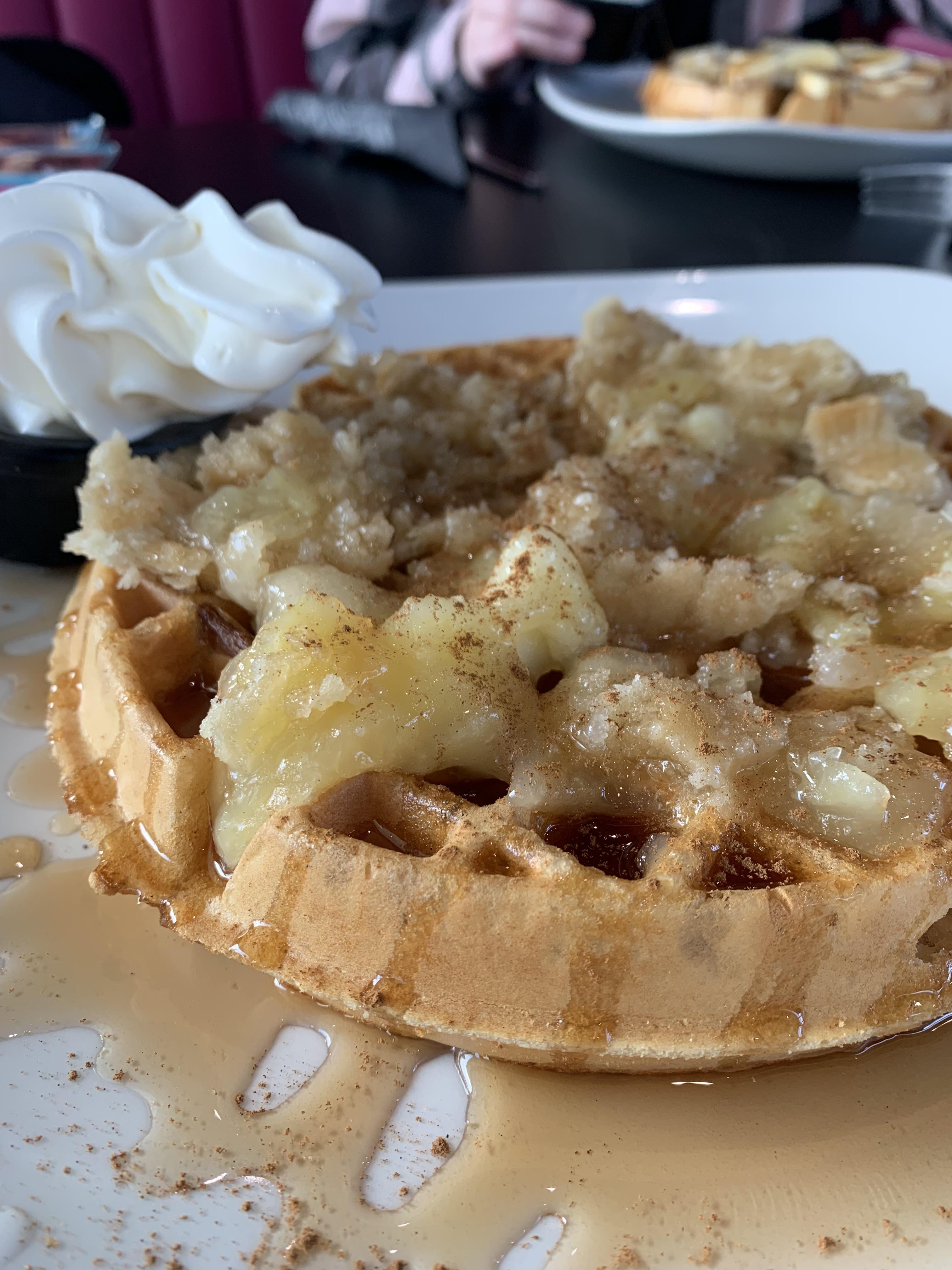 Apple crumble waffle with vanilla soft serve r/FoodPorn