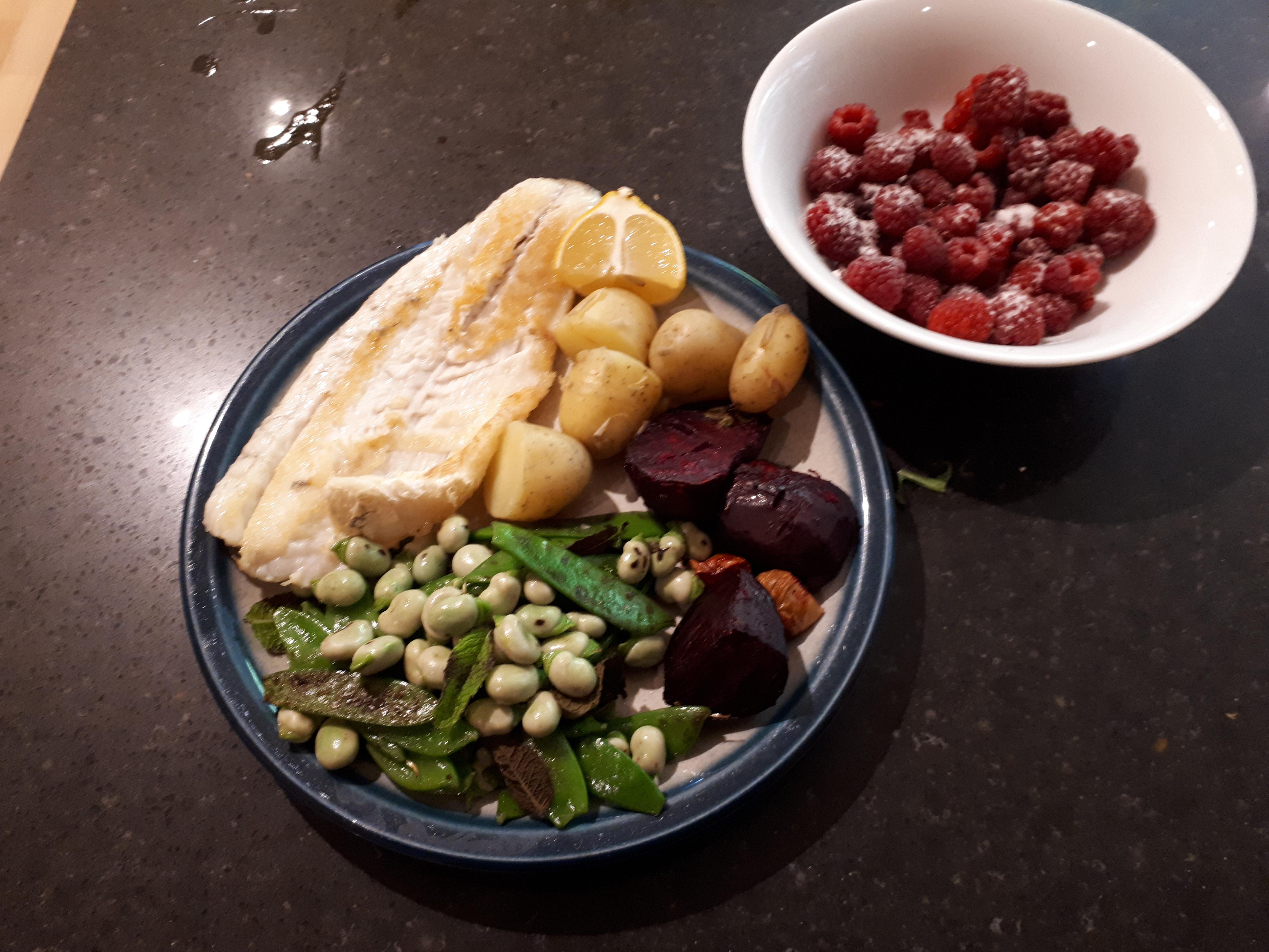 417 calorie dinner pan seared sea bass with new potatoes, mangetout