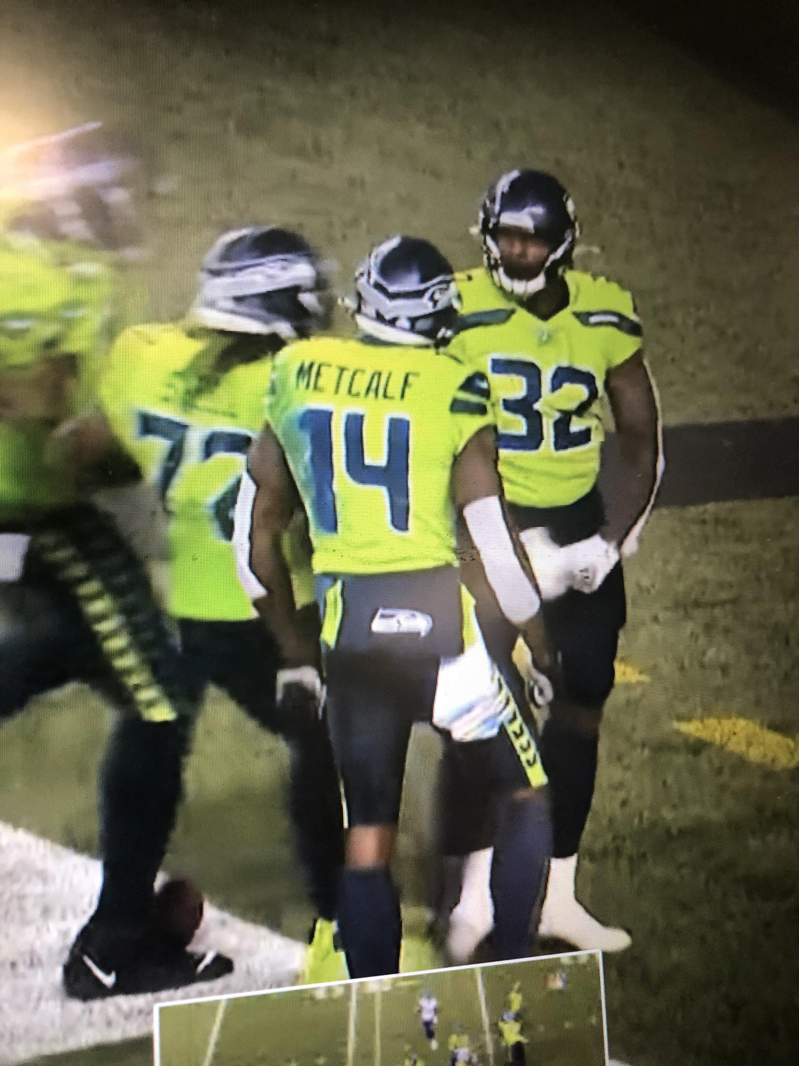 Pine tar stains the back of Los Angeles Dodgers third baseman Justin