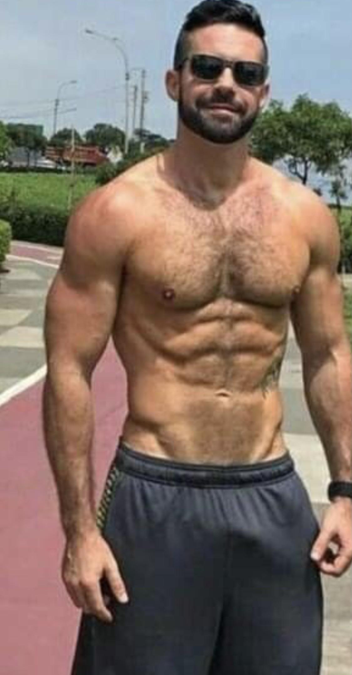 Hot bulge acceptance r/PublicBulges