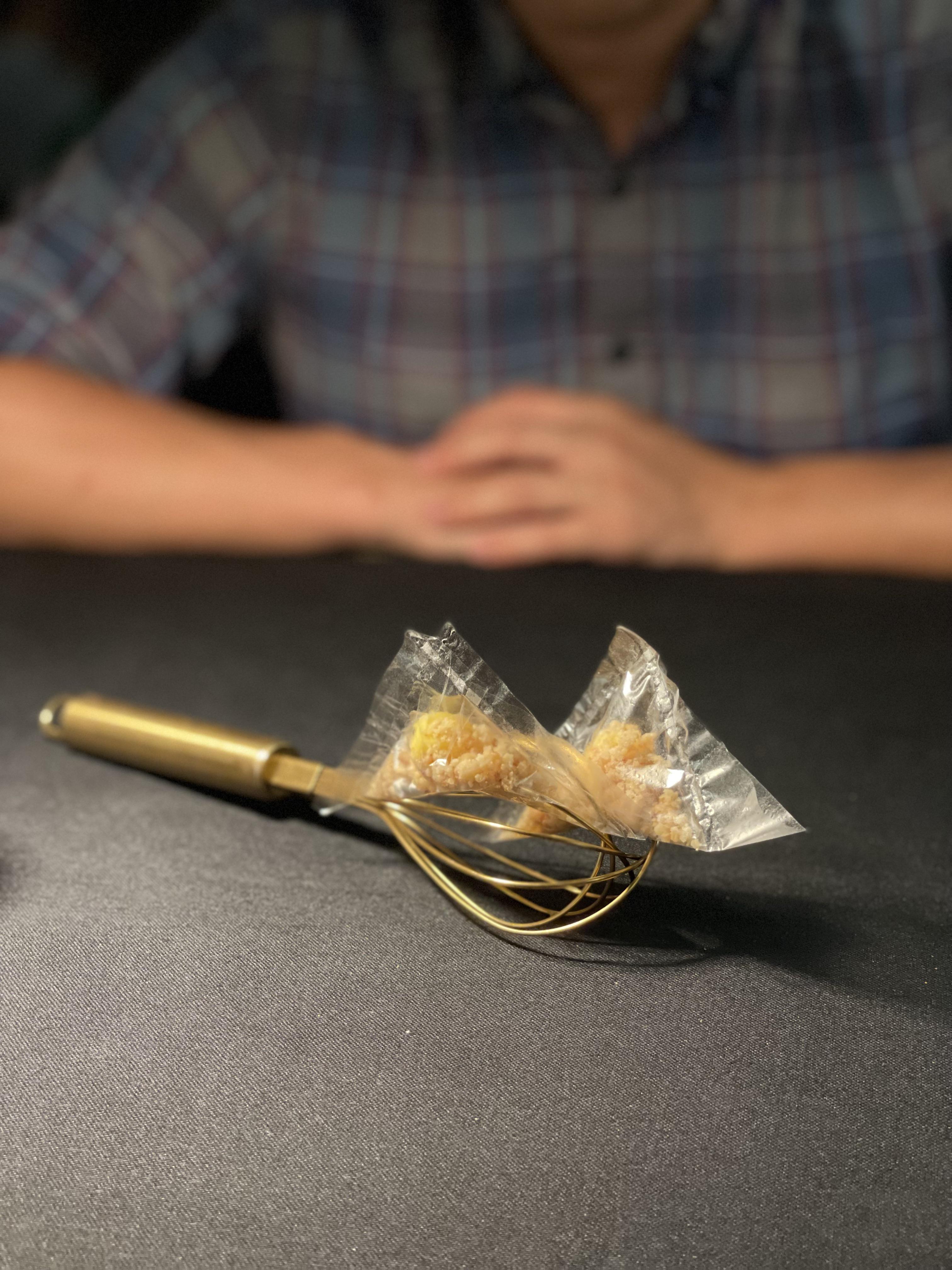 Bonus the “plastic” wrappers are edible. r/WeWantPlates