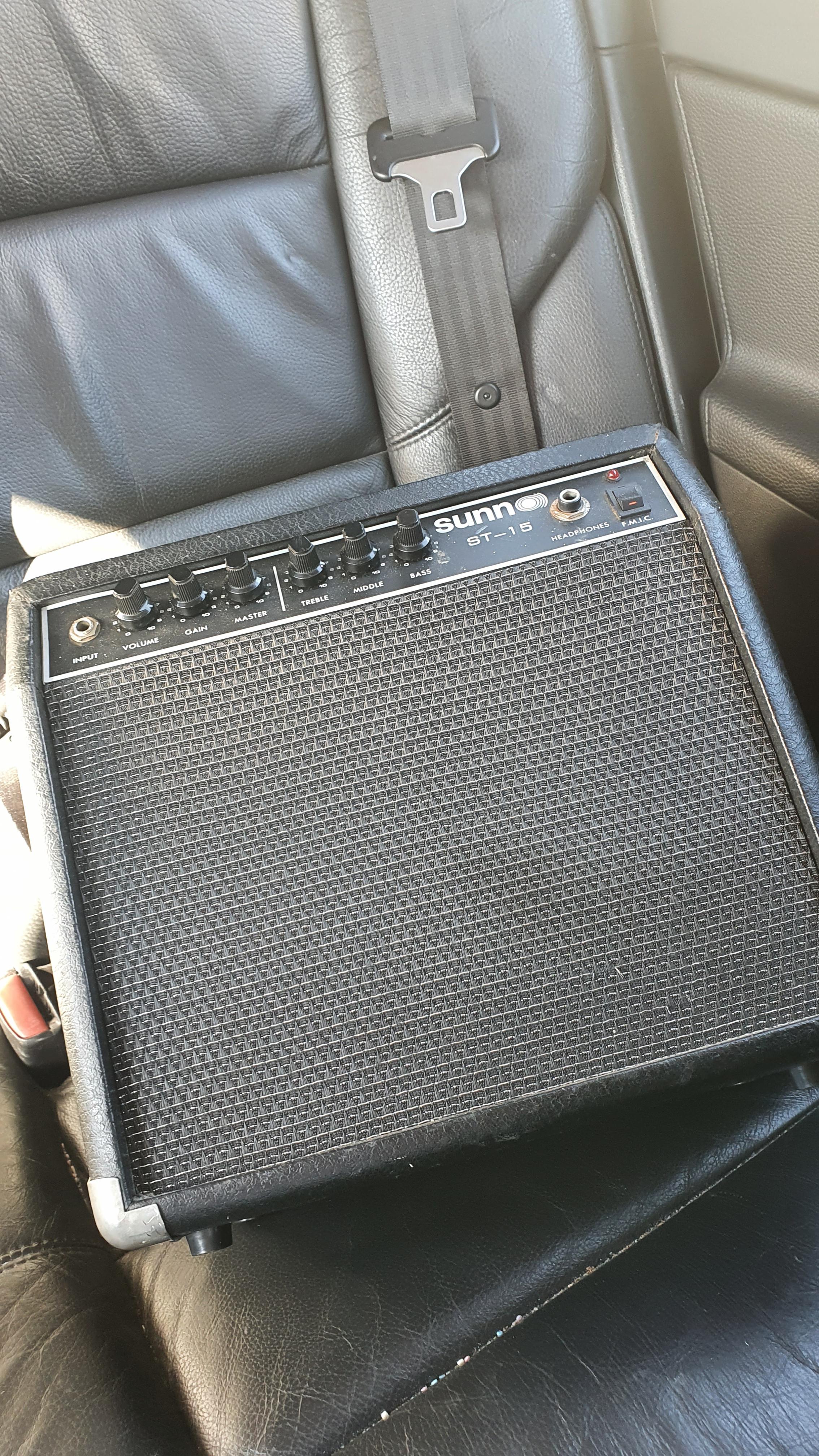 bought for 30 quid, it ain't much but its honest work r/sunnamplifiers