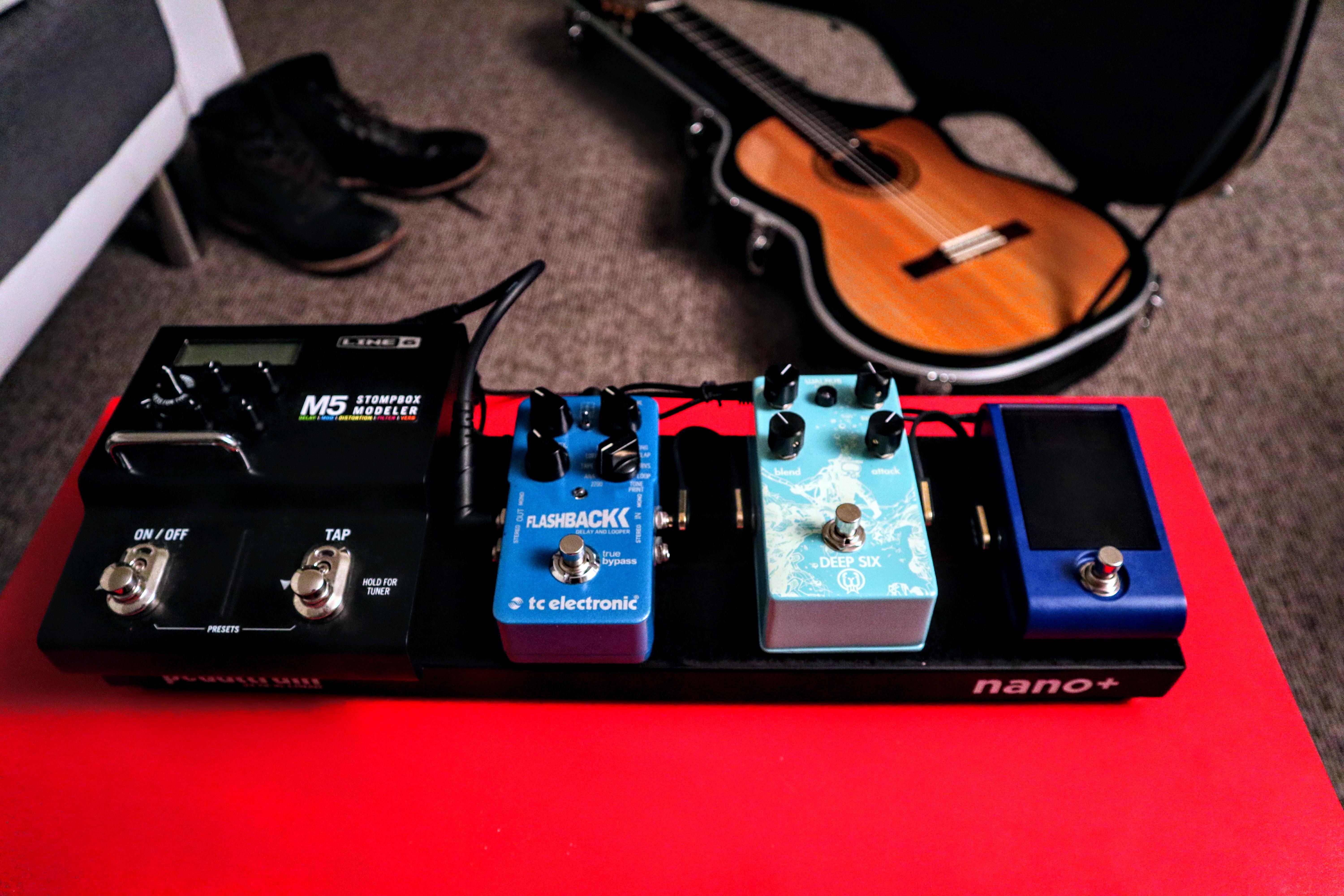 NPD/NPBD? first attempt at a gigging board for the nylon string! r