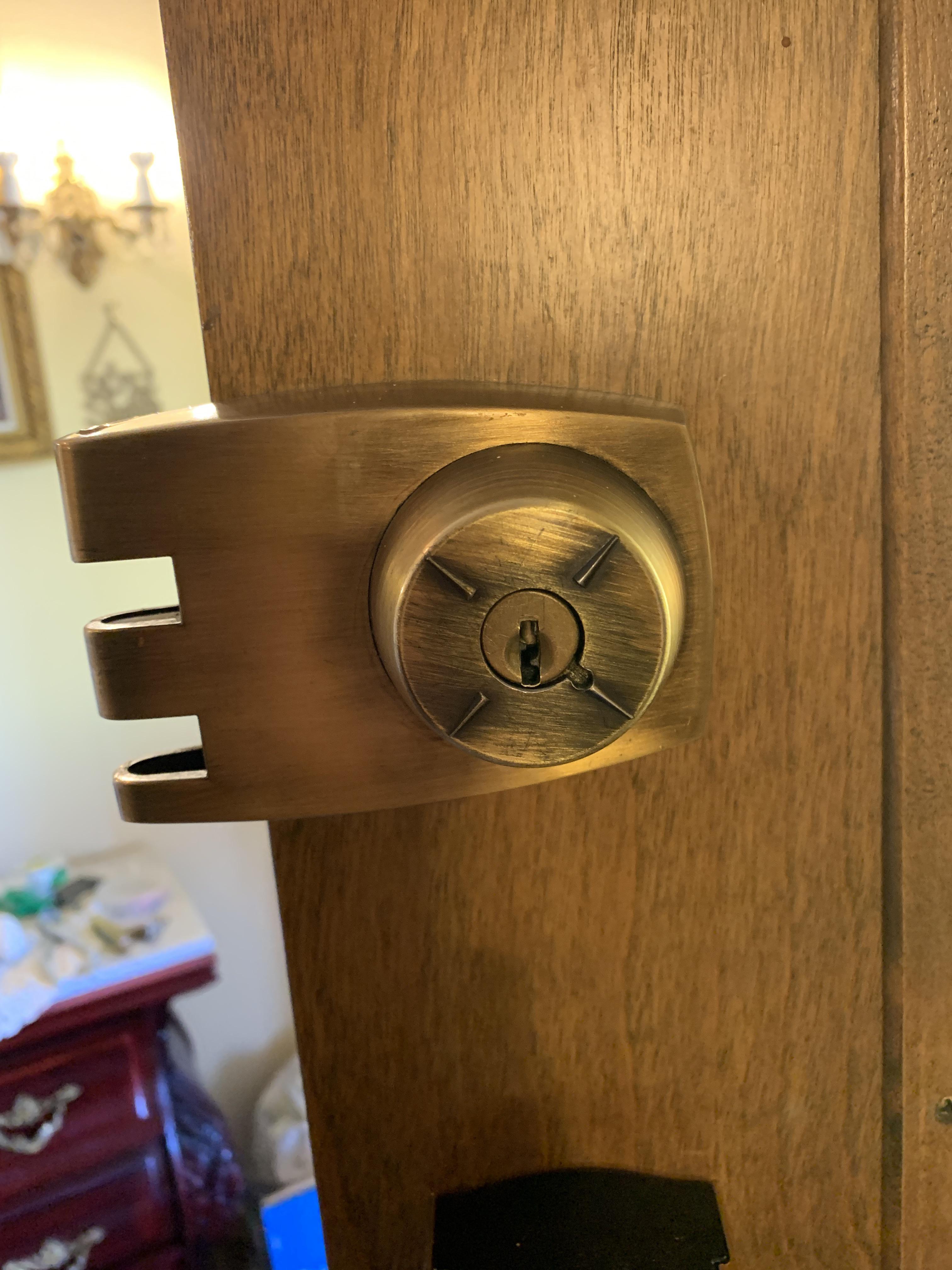 Yale lock how to disassemble? r/Locksmith