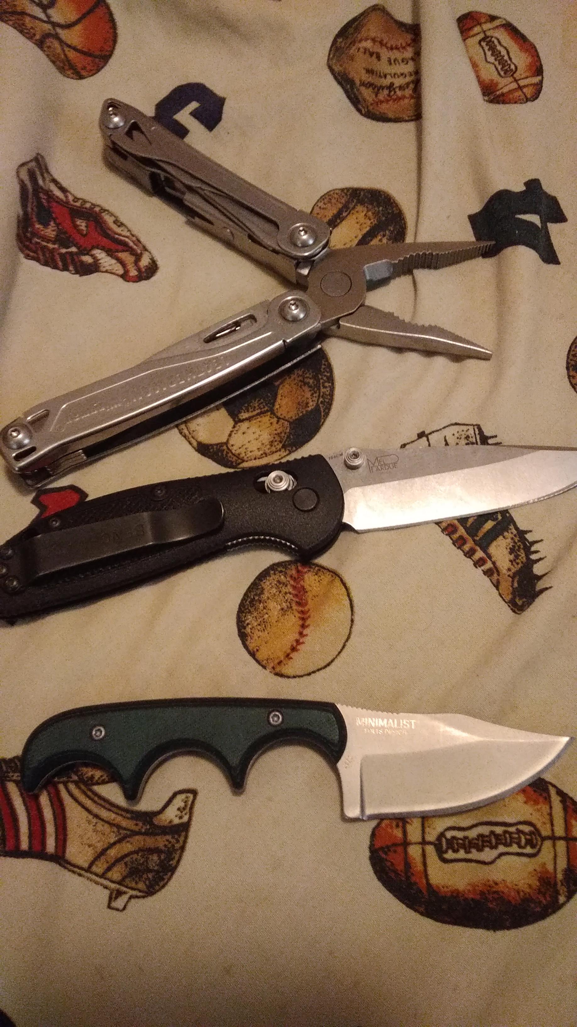 What should i carry today? r/knives