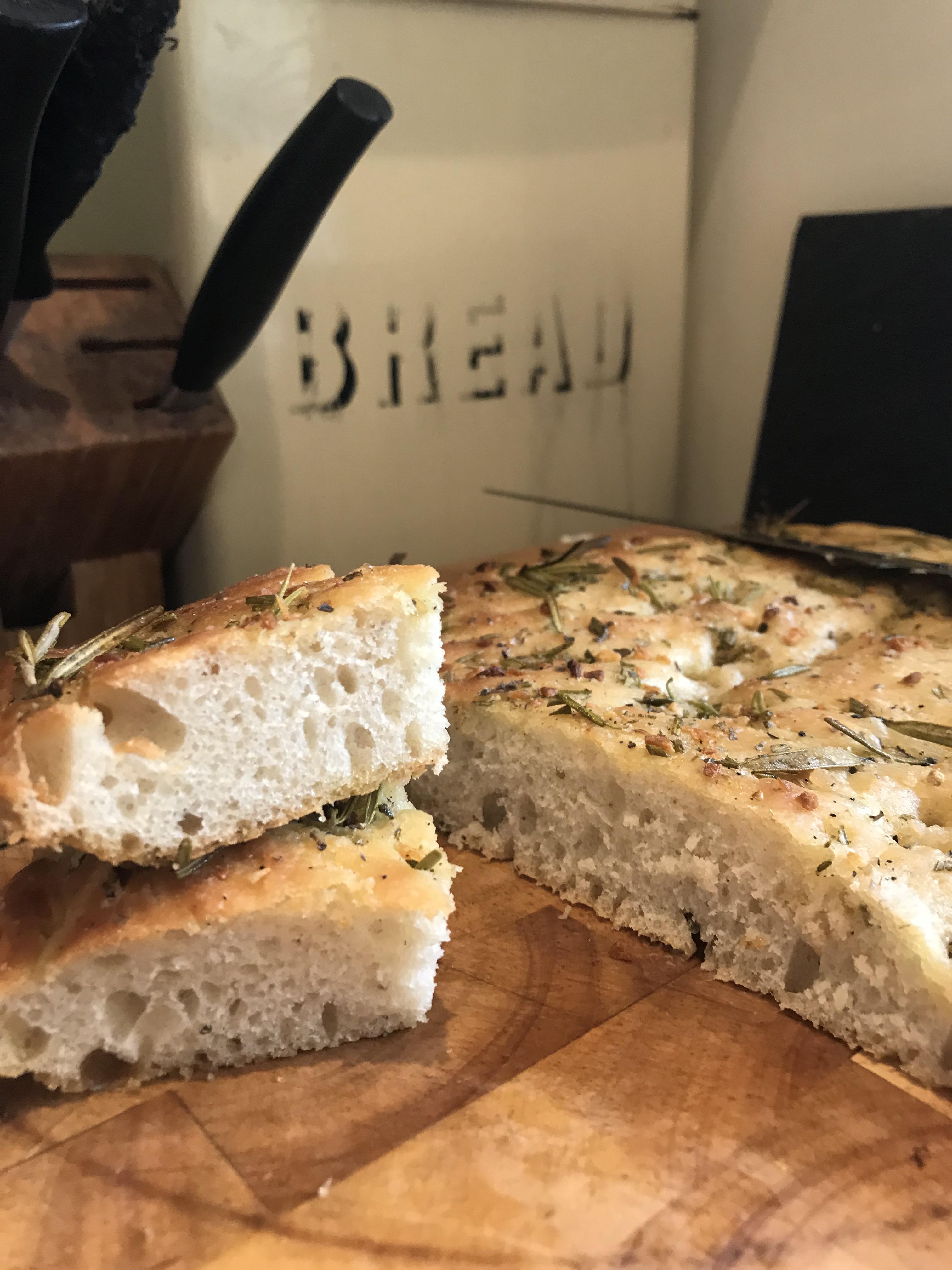 I made rosemary and garlic focaccia r/Baking