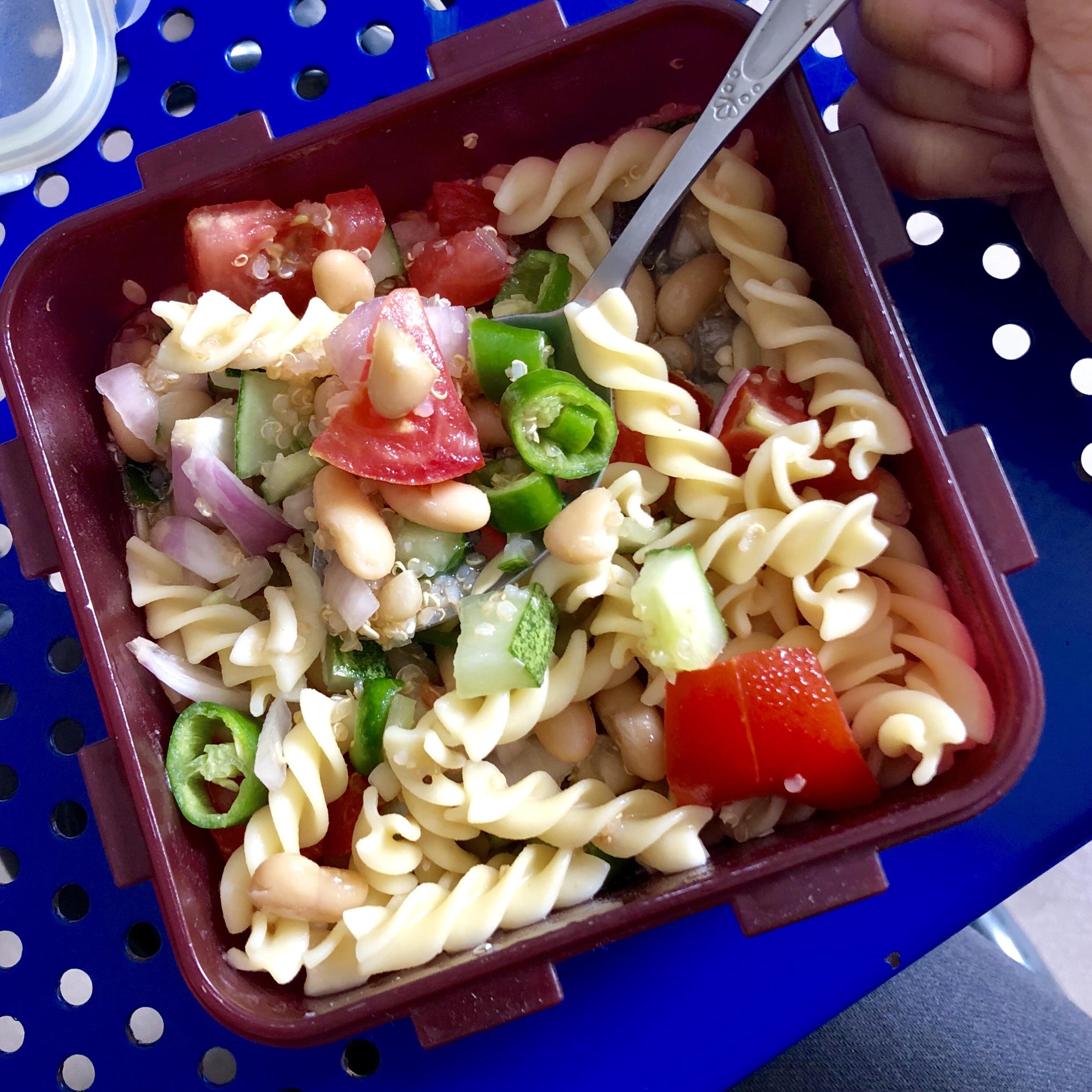 My breakfast + lunch in a box. 430 calories of just EVOO, quinoa, pasta