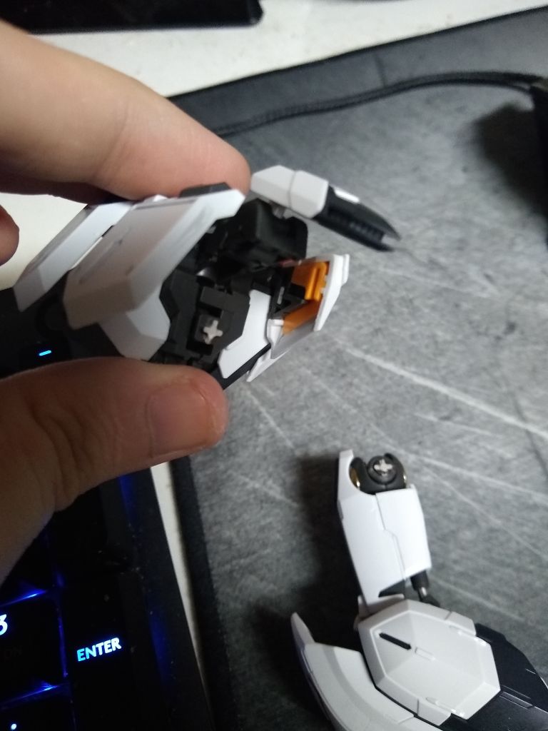 Tried thickening the joints on MG Barbatos...Did not end well. r/Gunpla