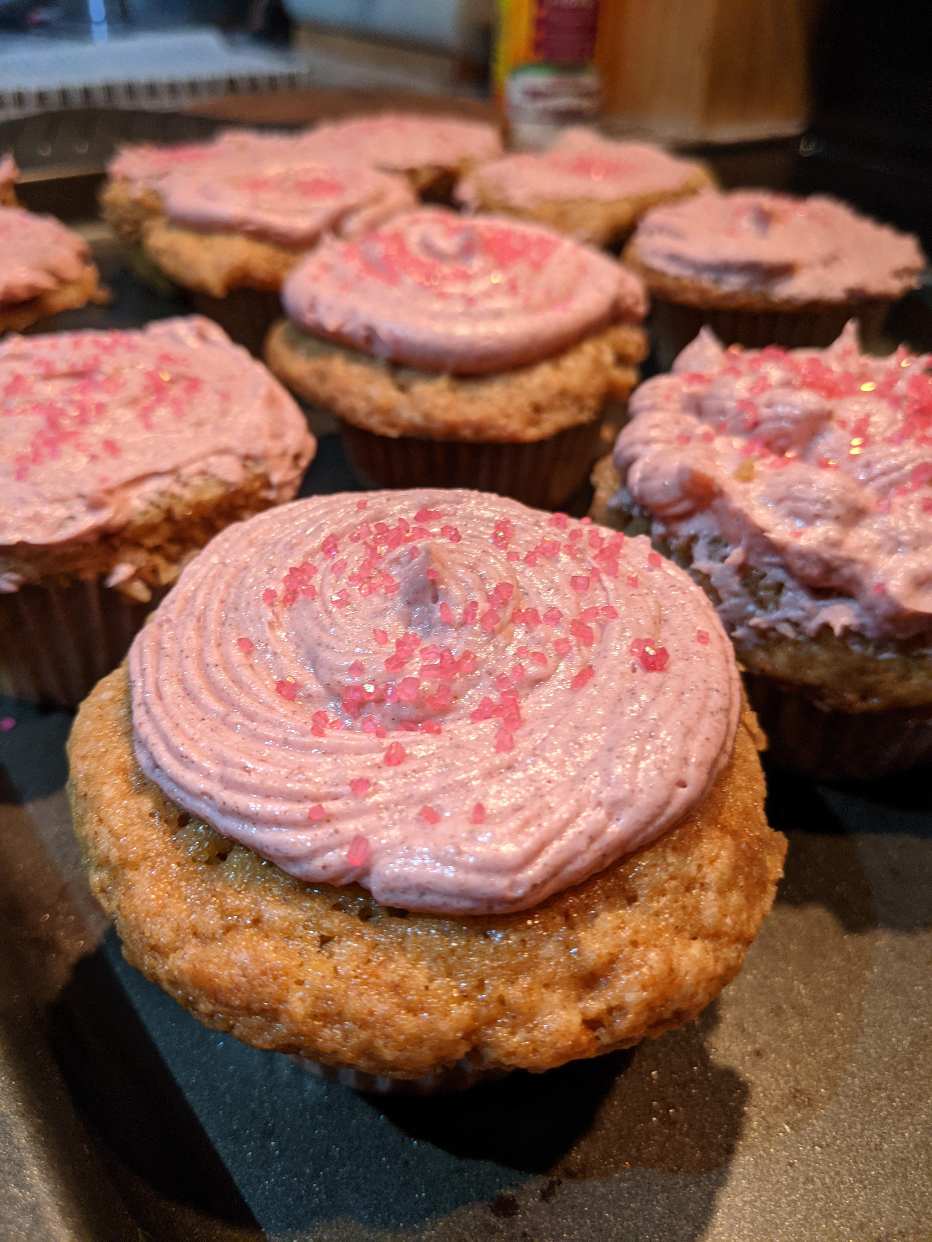 Made some cinnamon sugar cupcakes from The Sprinkles Baking Book r
