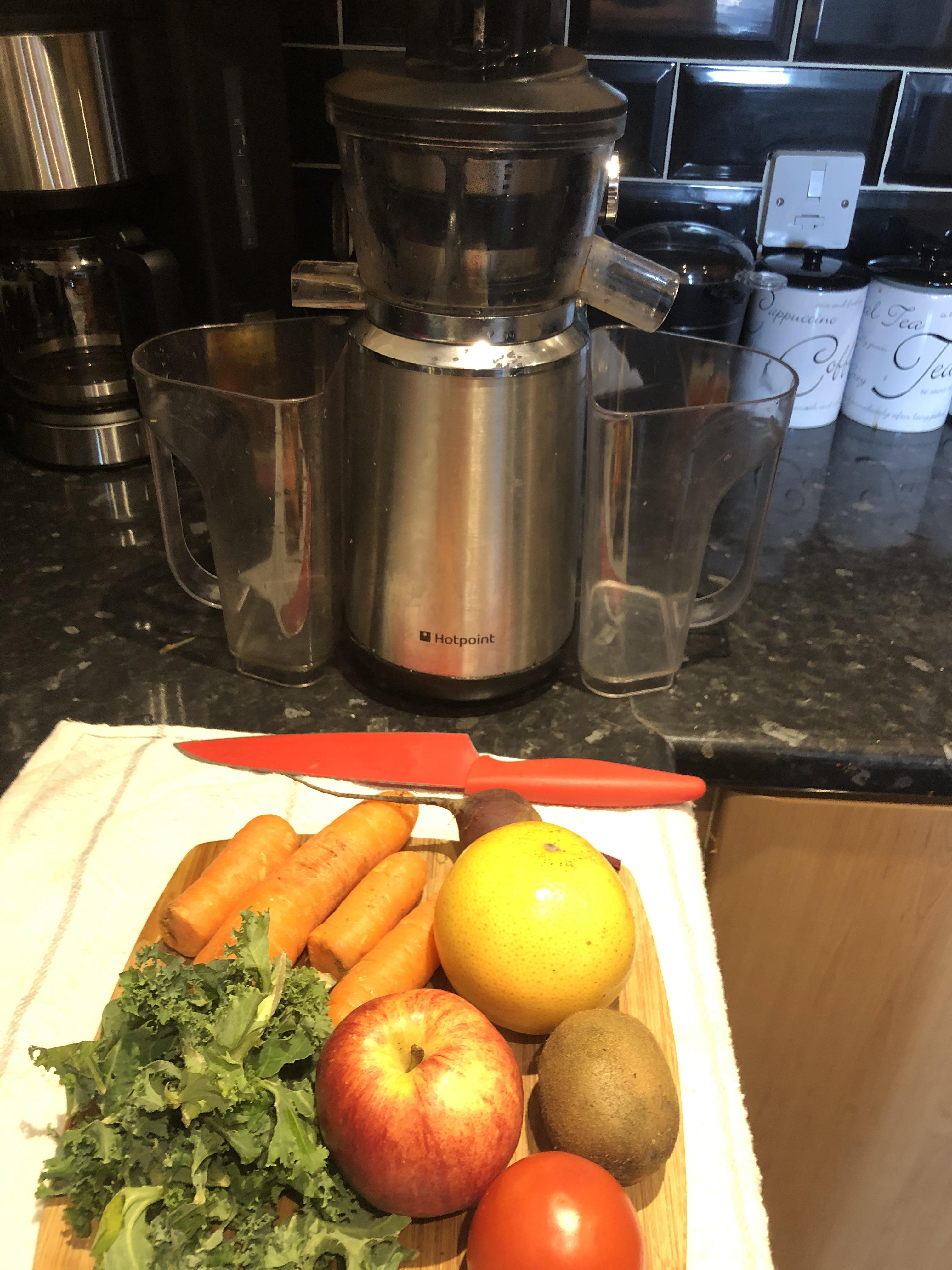New juicer I got for free! Been juicing for a week now and I love it