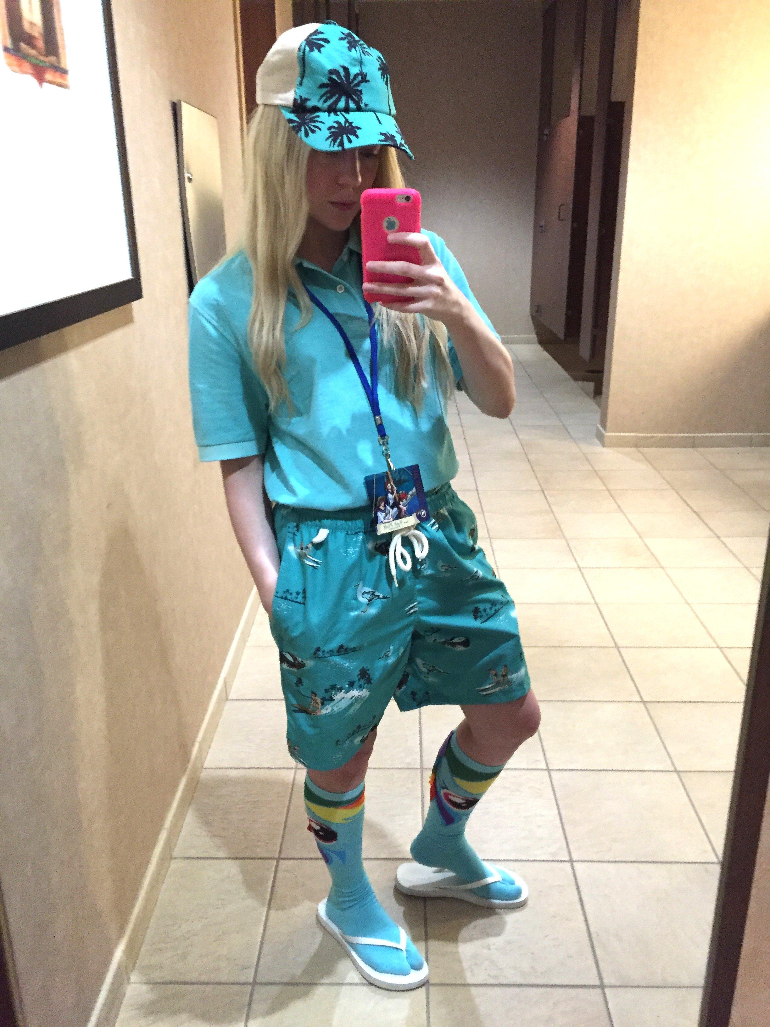 Wore the 2016 Summer Look at Otakon 💙🌴 h3h3productions