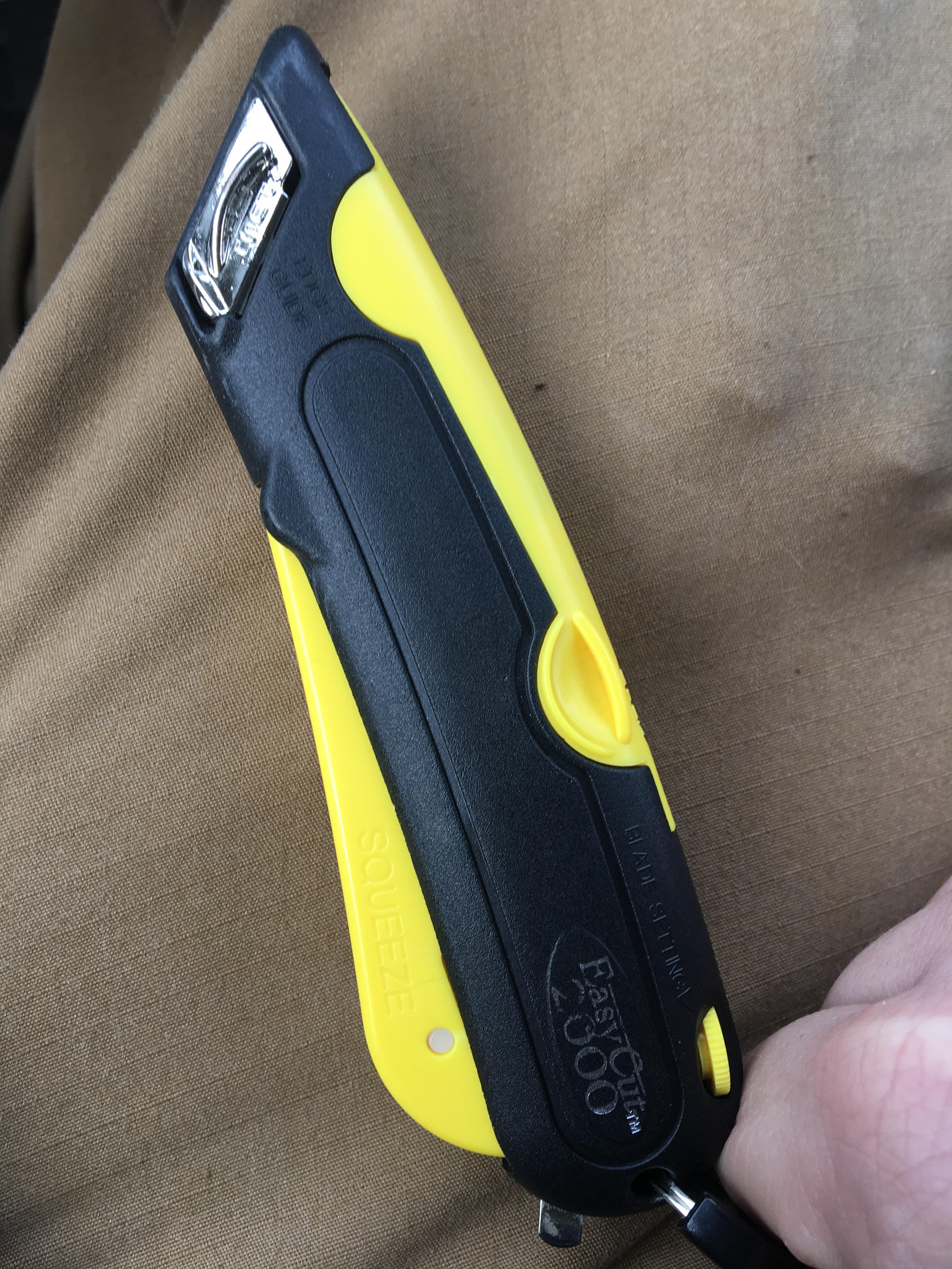 My tactical fully semiautomatic box cutter with high cap razor magazine