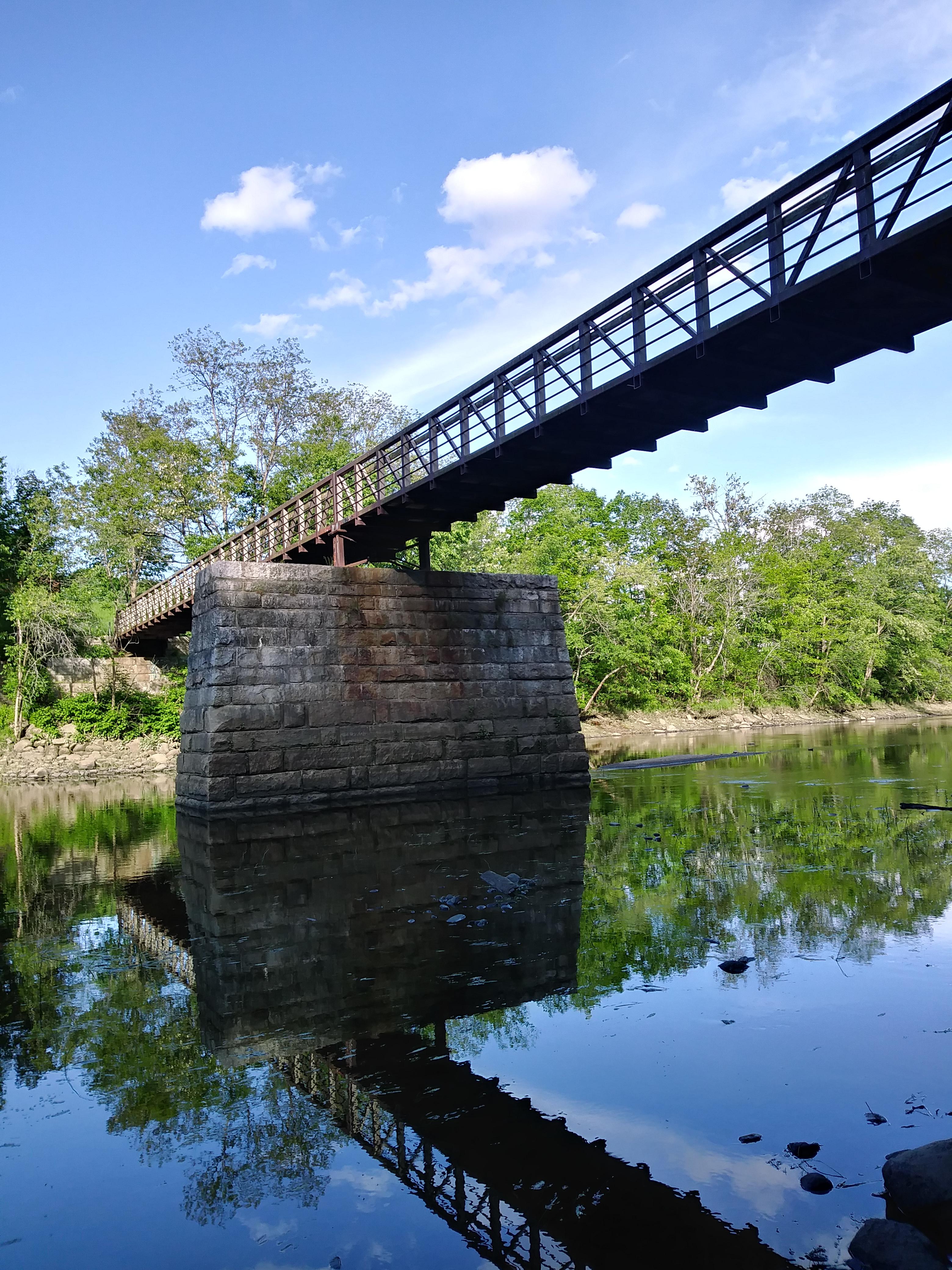 Kenduskeag Stream foot bridge, downtown Bangor r/Maine