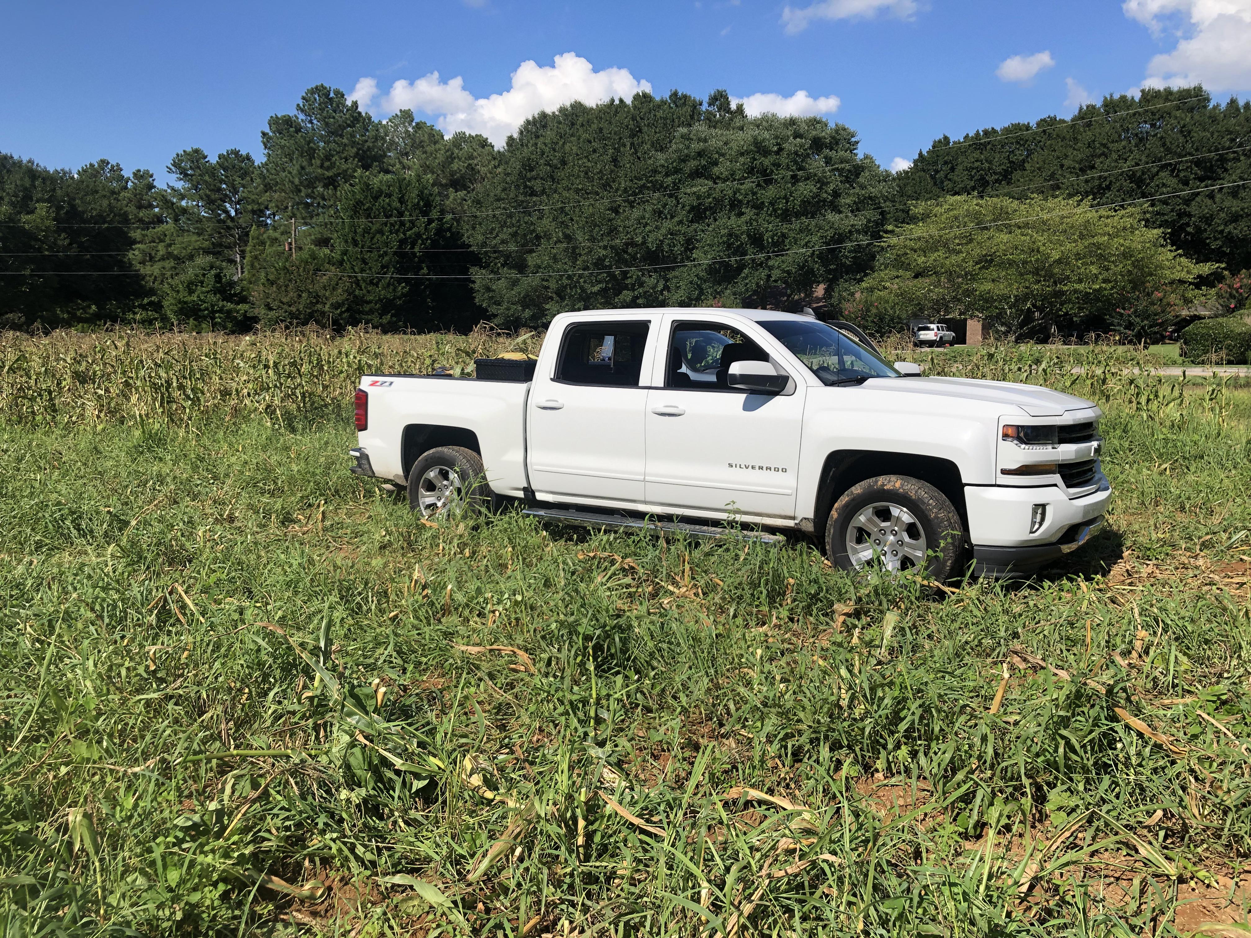 Just an ole farm truck r/RoastMyCar