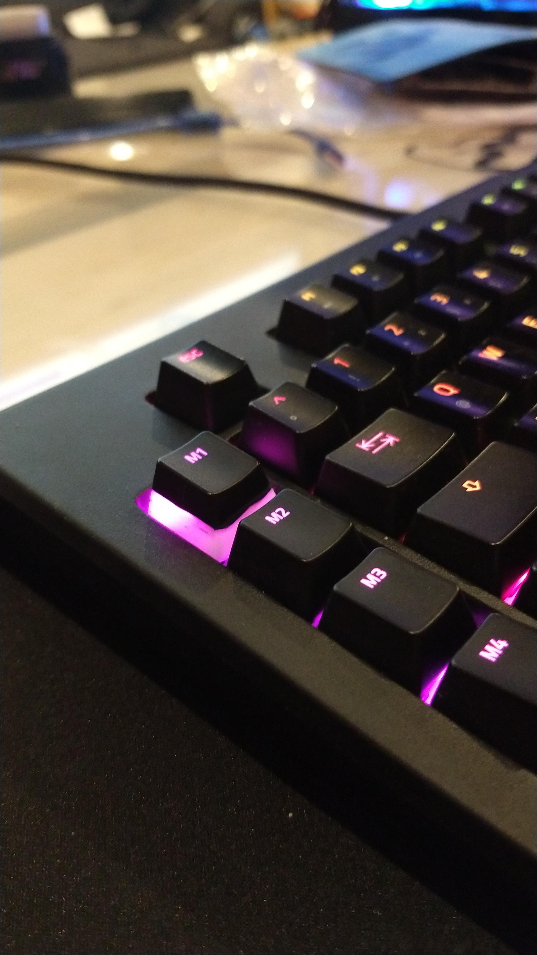 When there are no pudding keycaps for your german keyboard layout, but