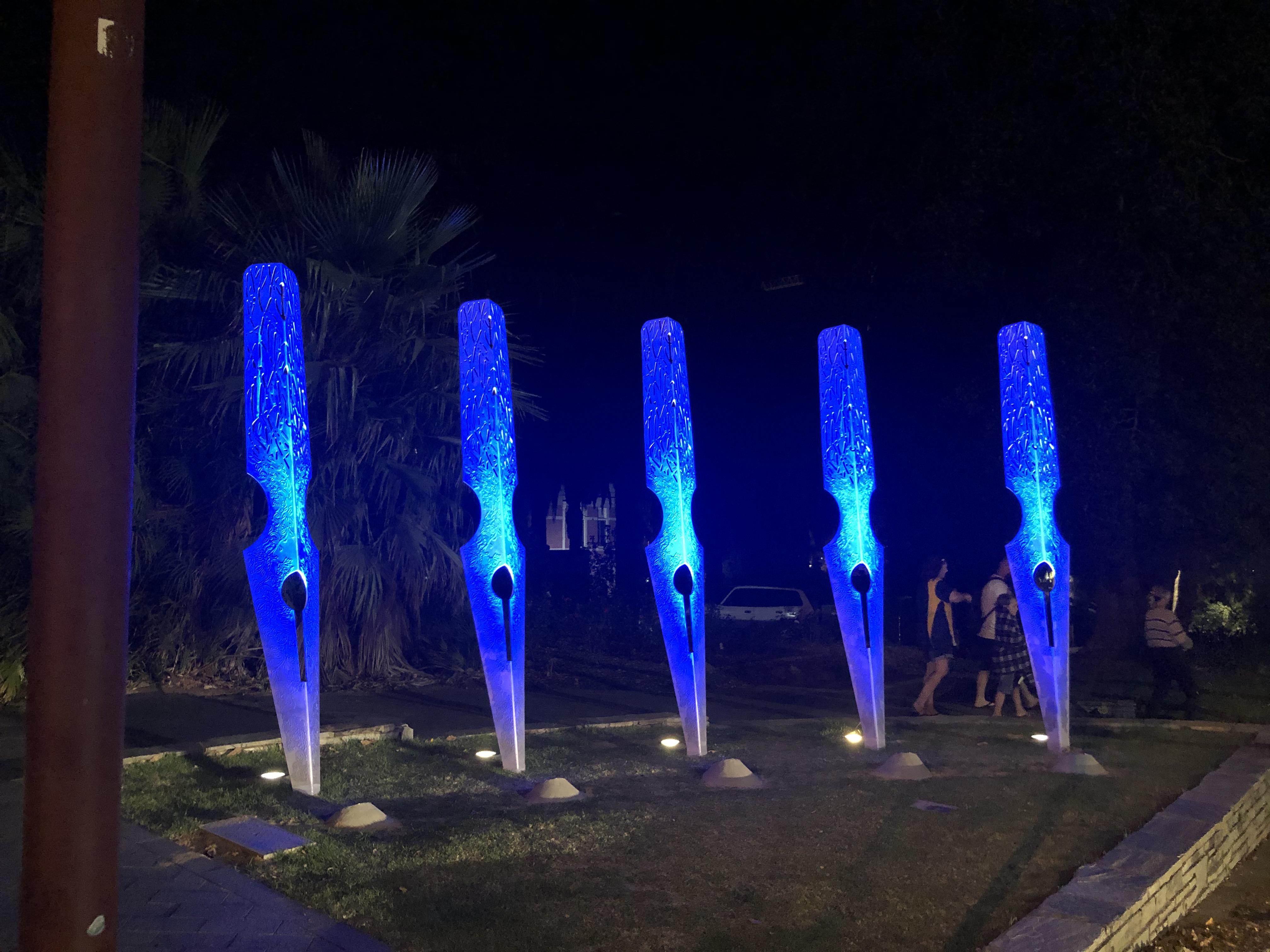 Found these awesome nib statues in Perth, Western Australia r