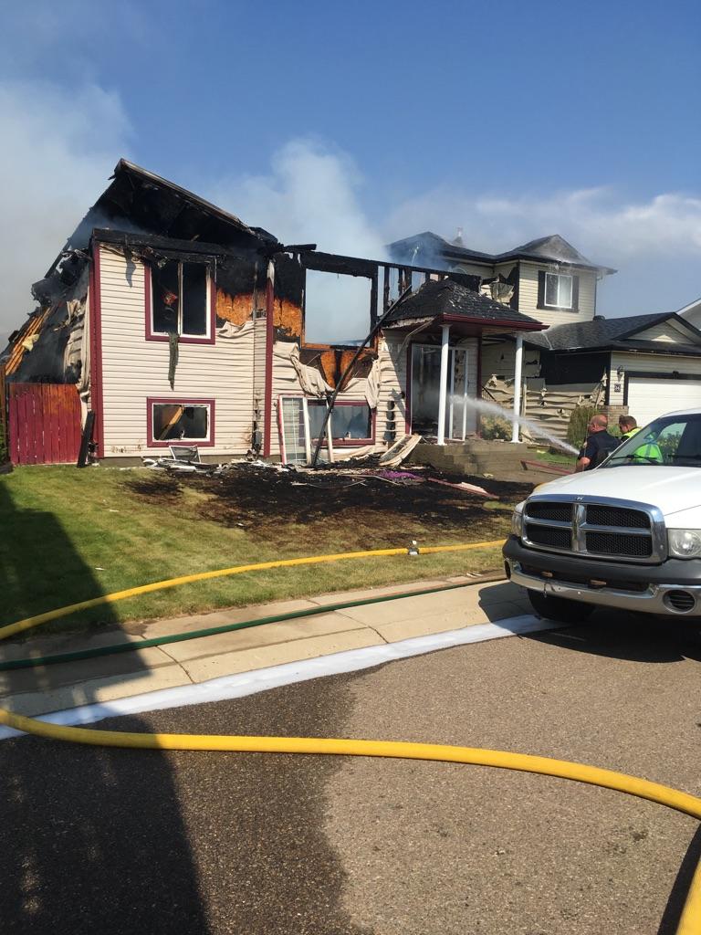 Aftermath of fire today on Hudson Way NE r/medicinehat