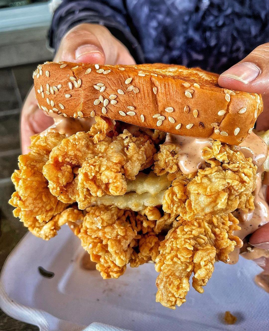 A very crispy fried chicken sandwich FoodPorn