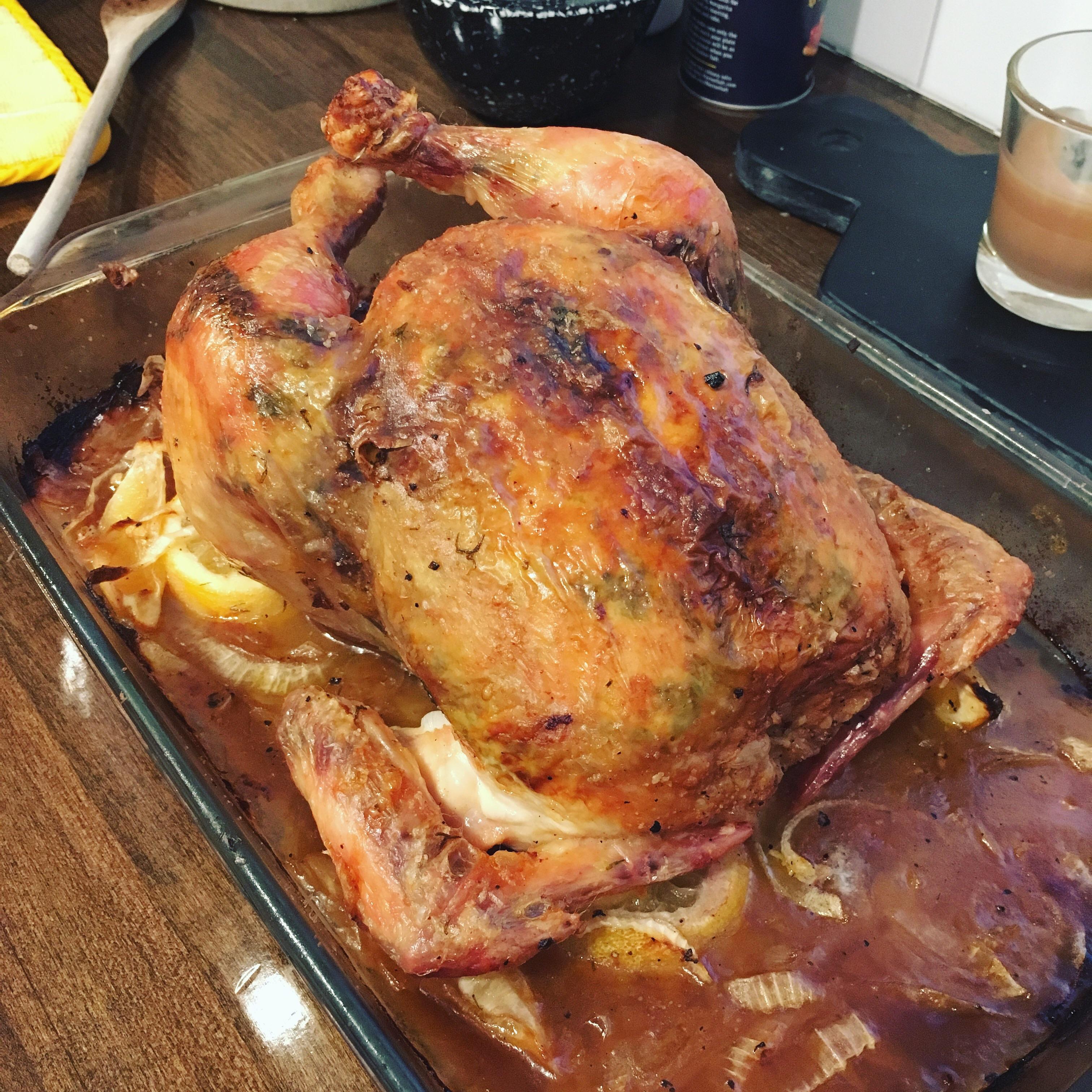 [Homemade] Whole roast chicken. r/food