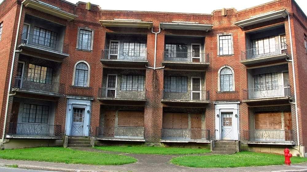 Strosnider Apartments in Williamson, WV r/AbandonedPorn