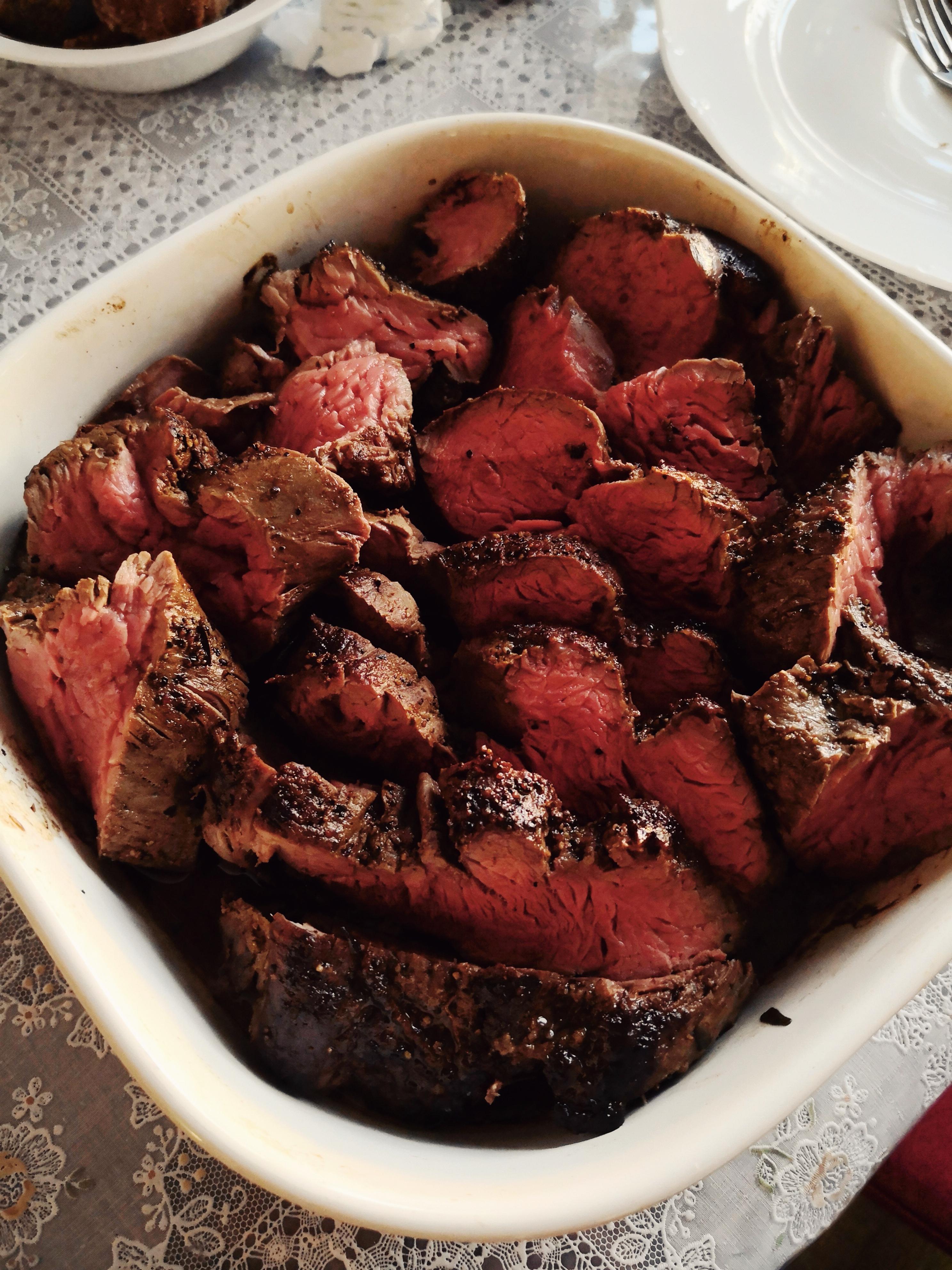 [Homemade] Medium/Rare Sirloin Steak r/food