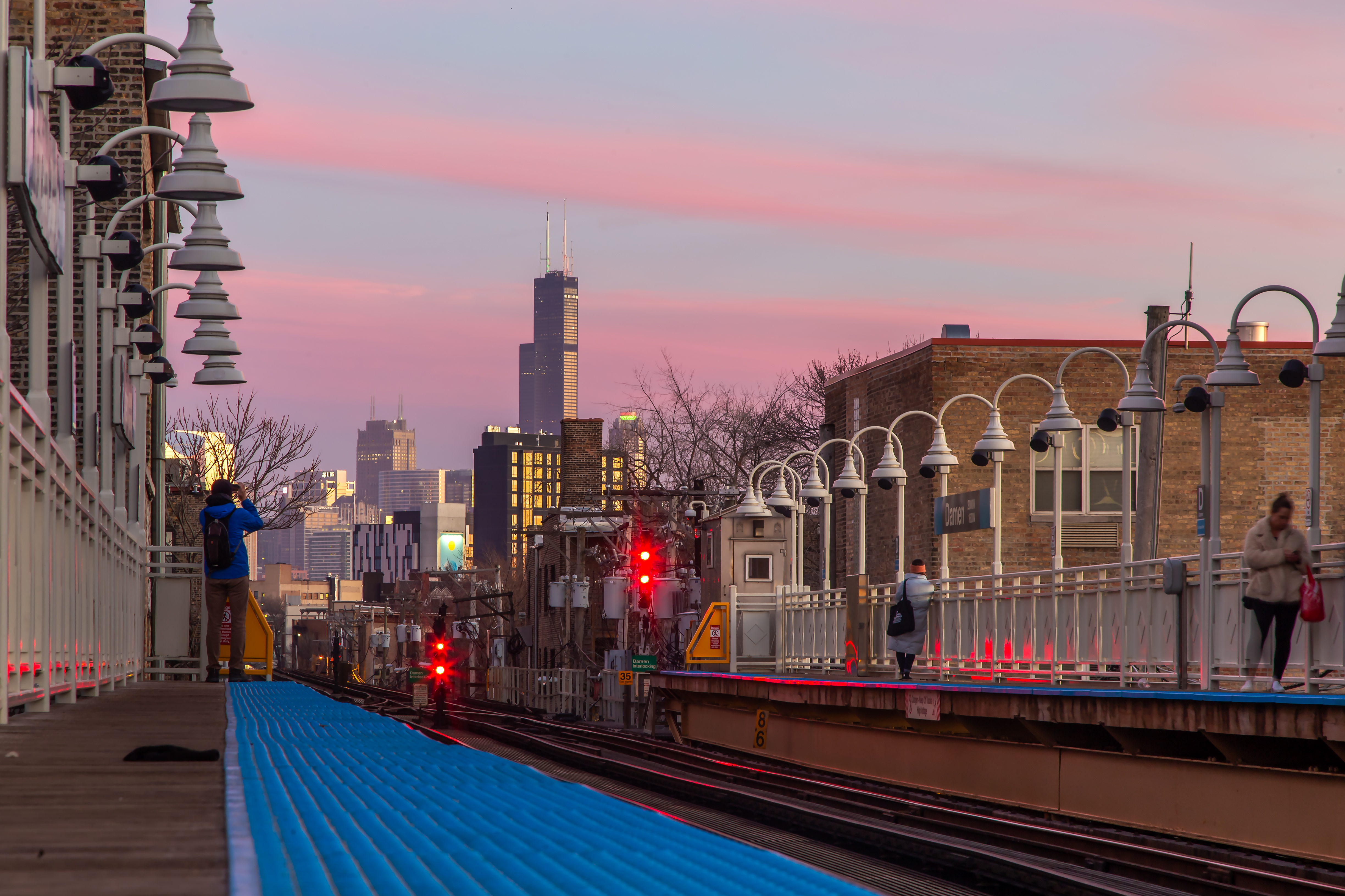 Damen Avenue Blue Line Station Chicago, IL r/CityPorn