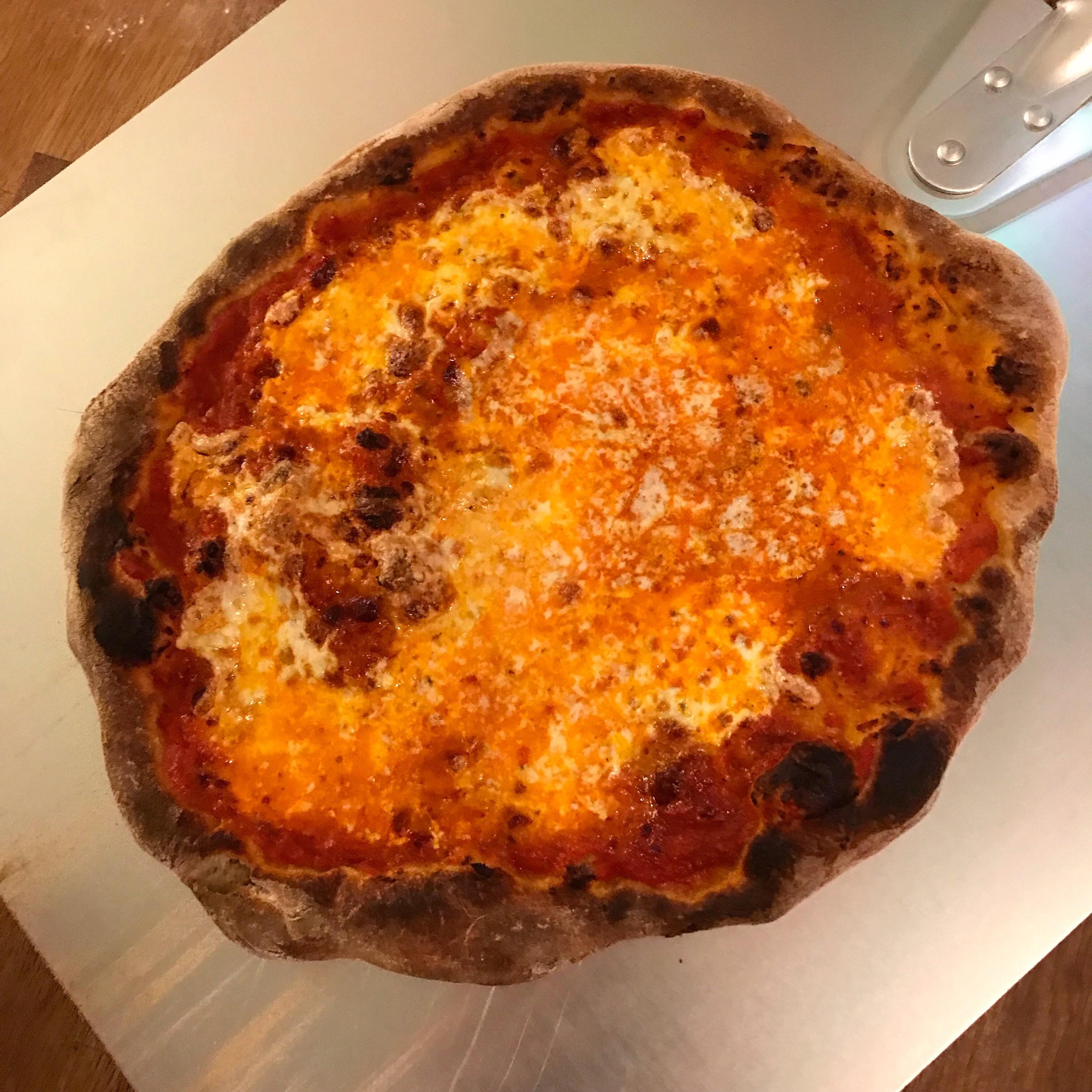 Cheesey, oily and crispy r/Pizza