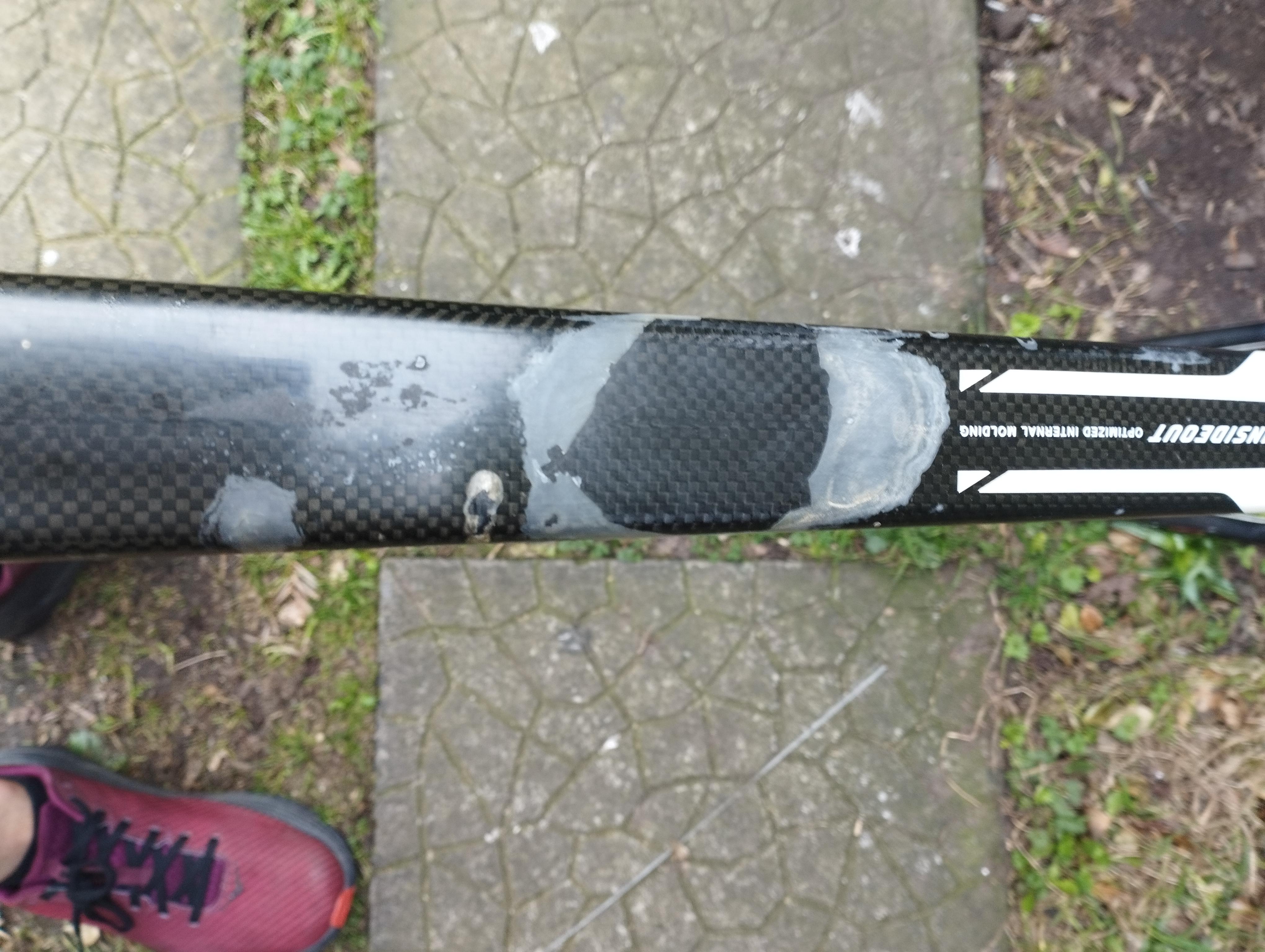 How to fix this paint damage? Felt Carbon frame r/bikewrench