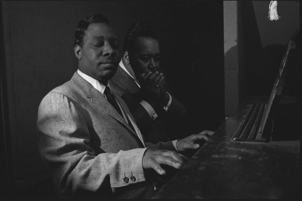 Otis Spann (piano) and James Cotton (harmonica) rehearse in Muddy