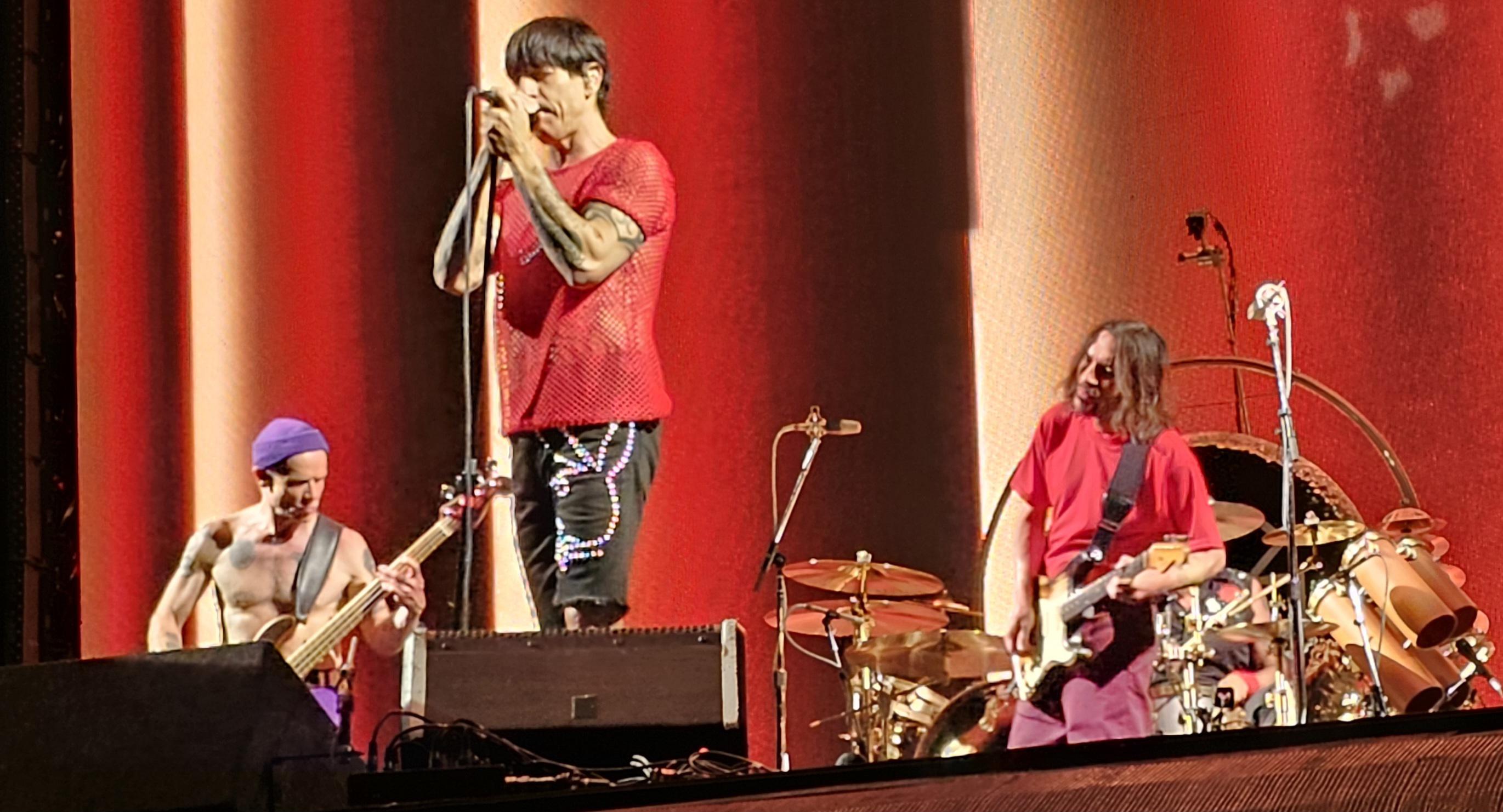The red hot chili peppers in Glendale, AZ 5.14.23 r/RedHotChiliPeppers