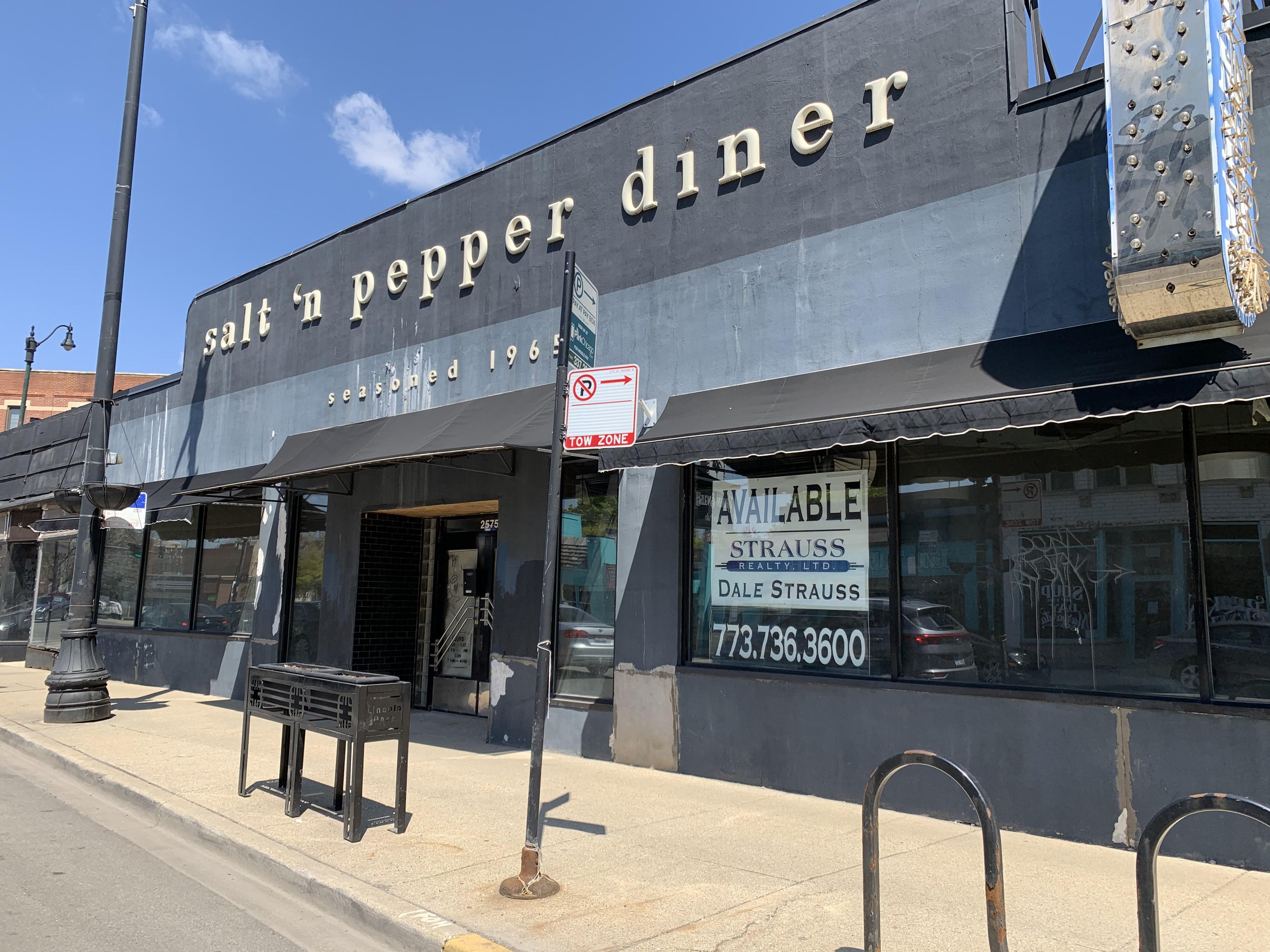 I drove past what is likely THE Salt ‘n Pepper Diner from the story