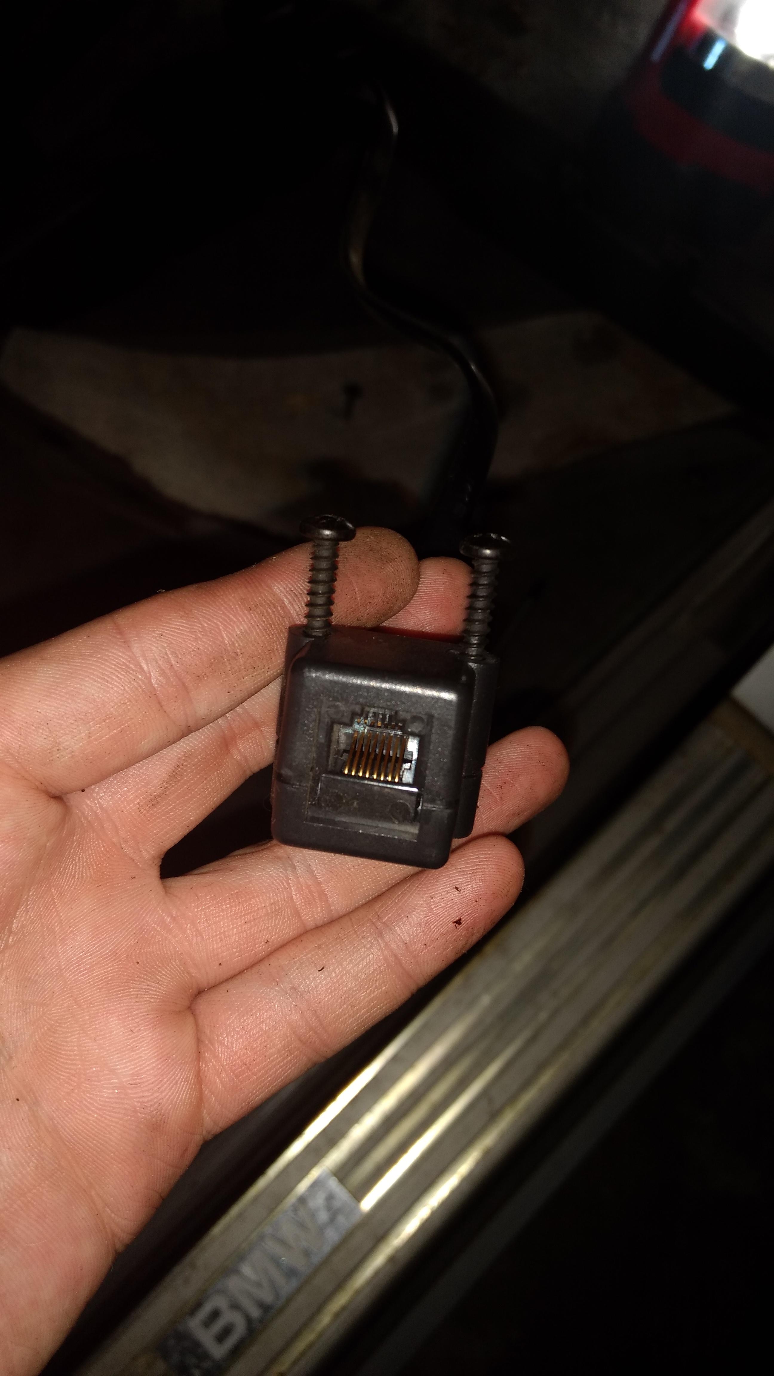 Changing the cabin air filter in my 95 530i and found this tucked away