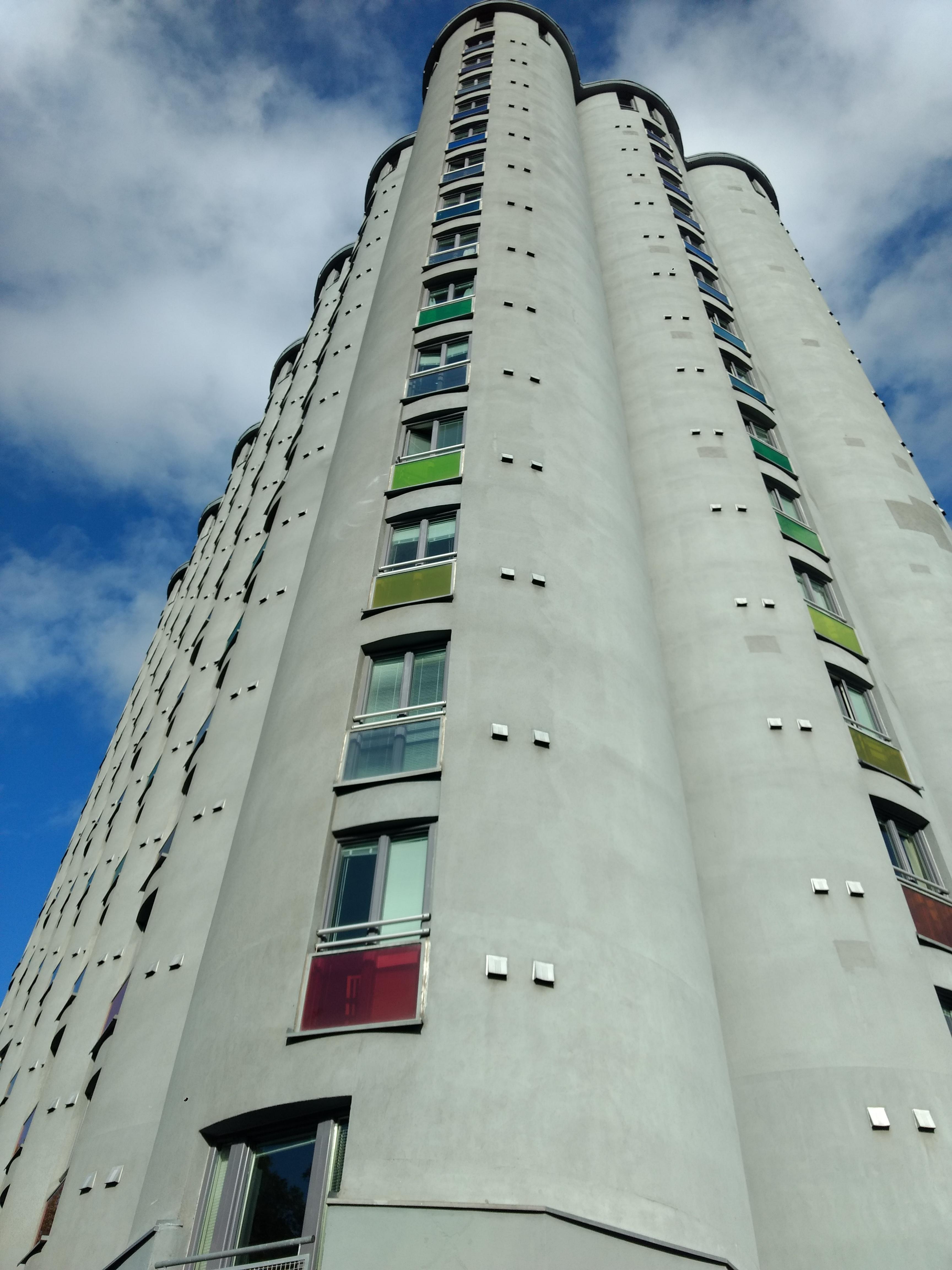 A former grain silo in Oslo, now converted to student housing r/pics