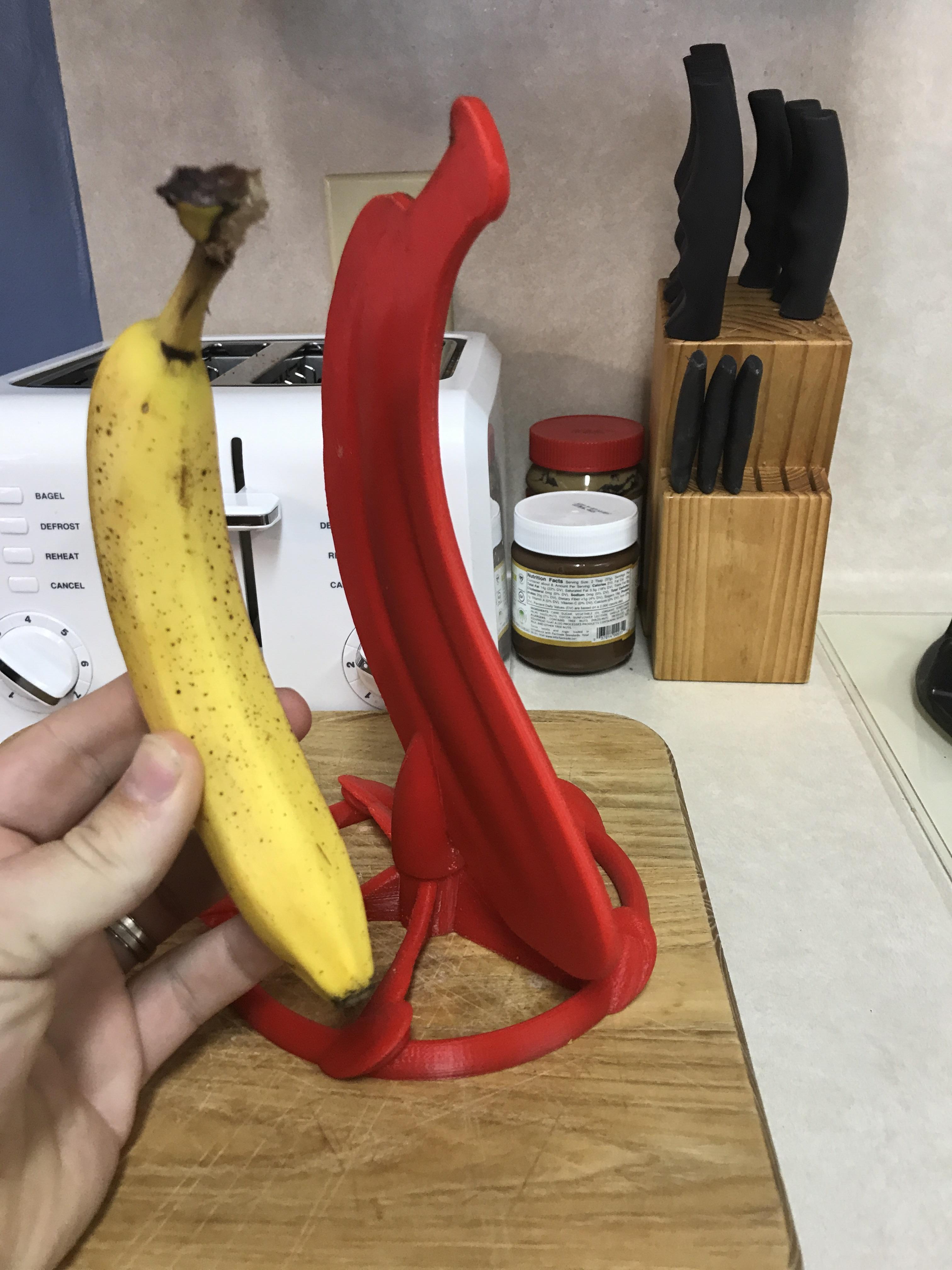 3D Printed Banana Stand (Banana for scale) r/3Dprinting