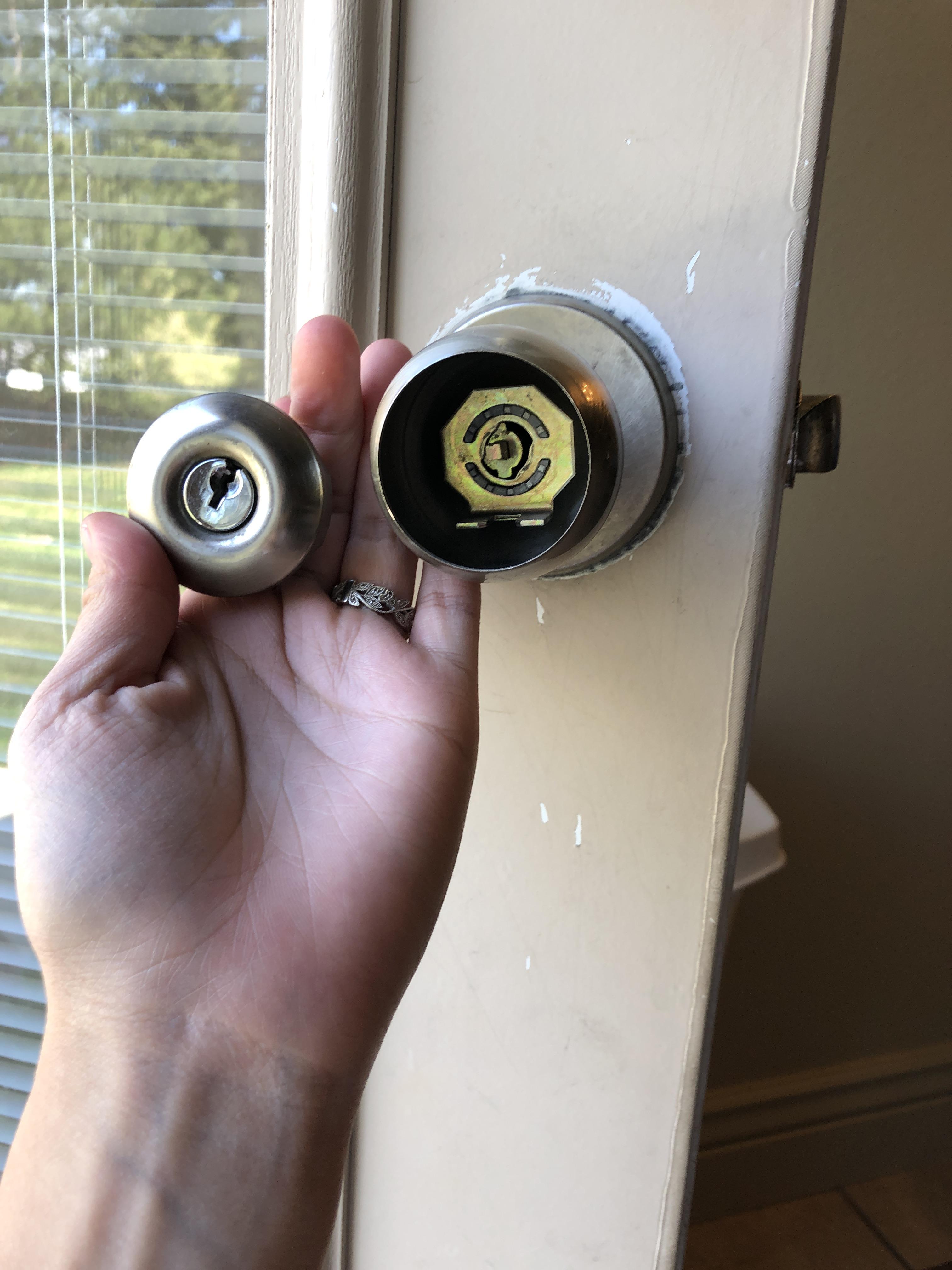 Door knob fell apart. Can I fix without calling someone? r/howto