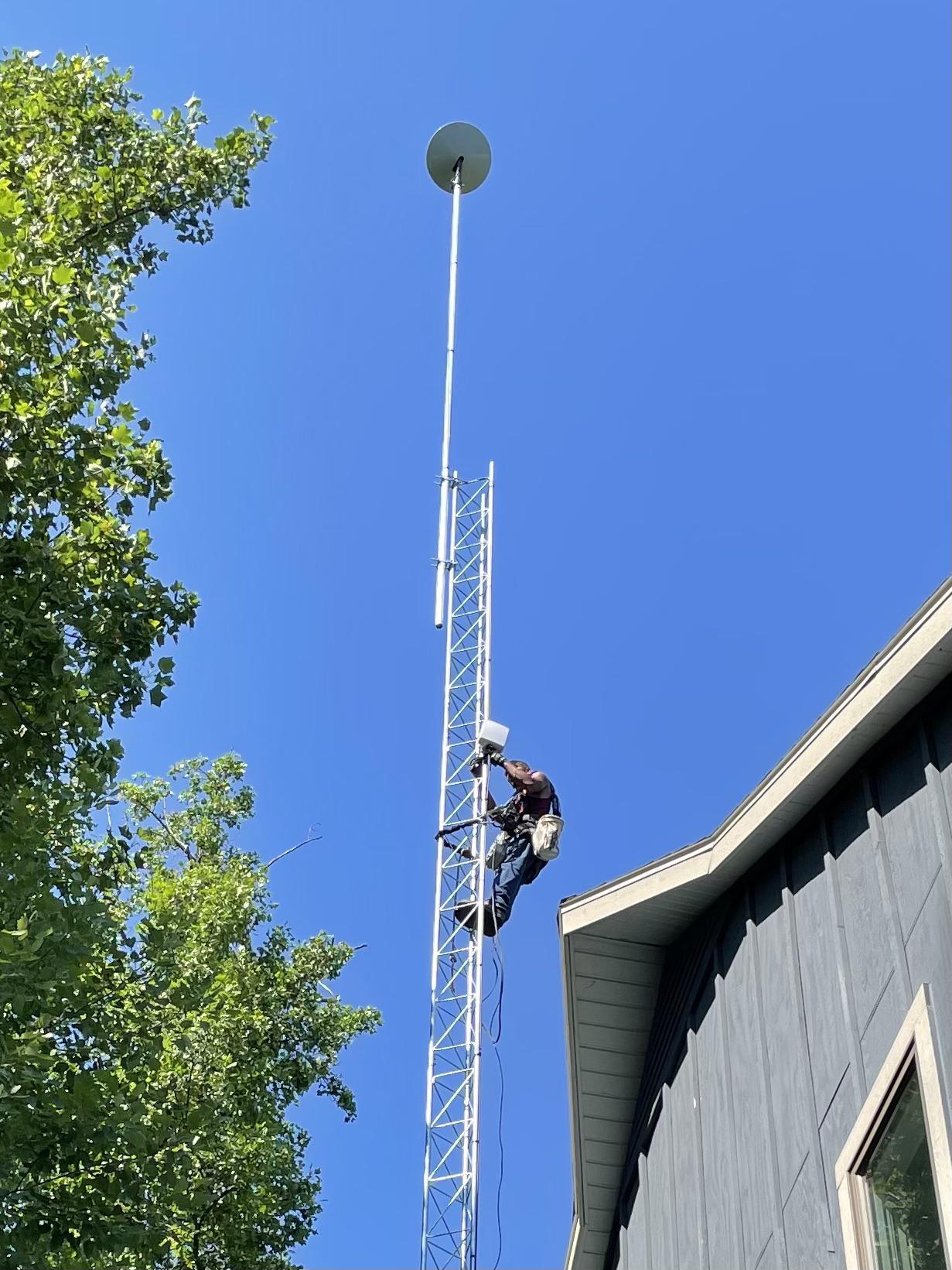 Tower install in southern Michigan r/Starlink