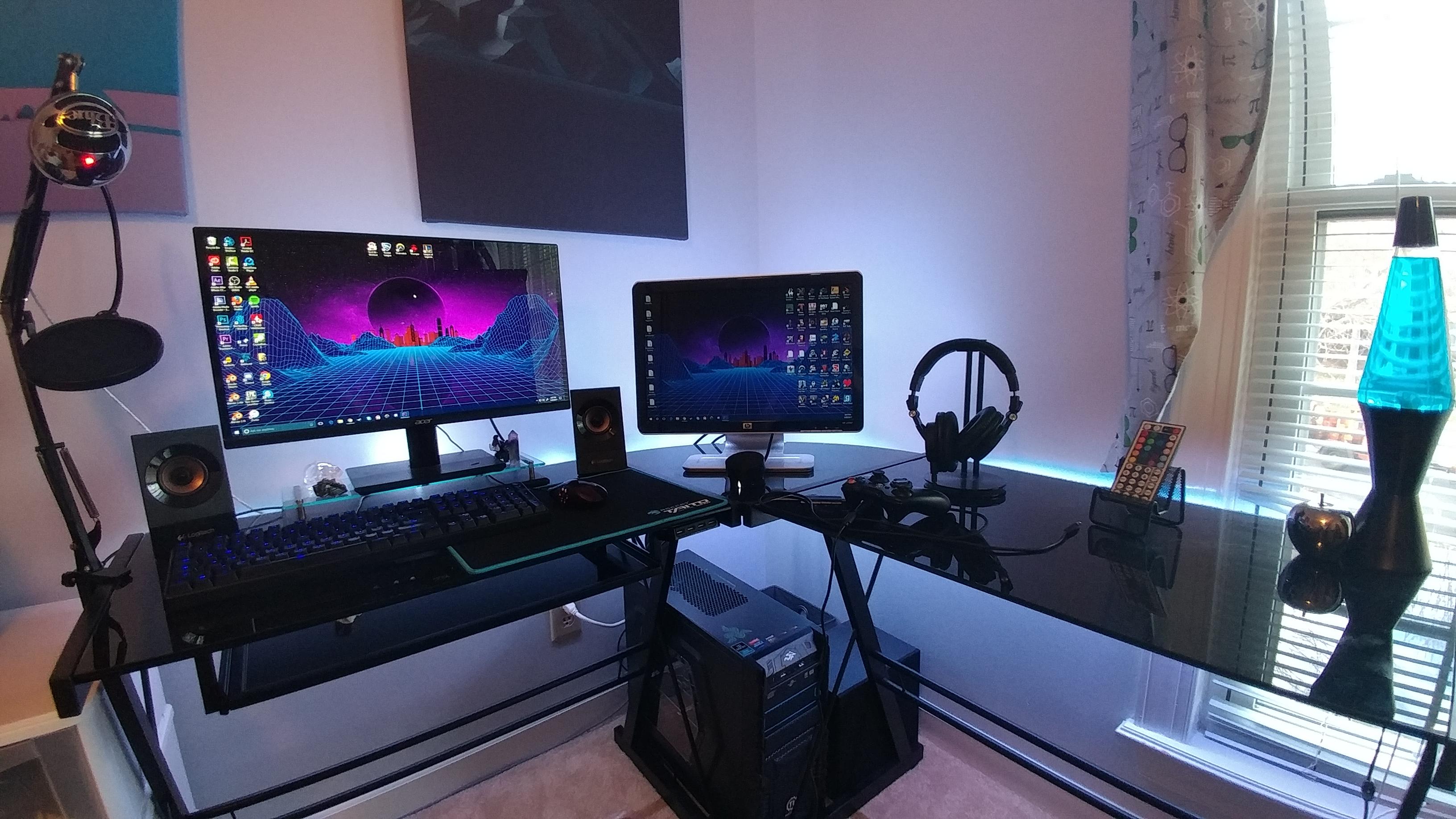 Black Glass Desk Battlestation (Feedback Appreciated) r/battlestations