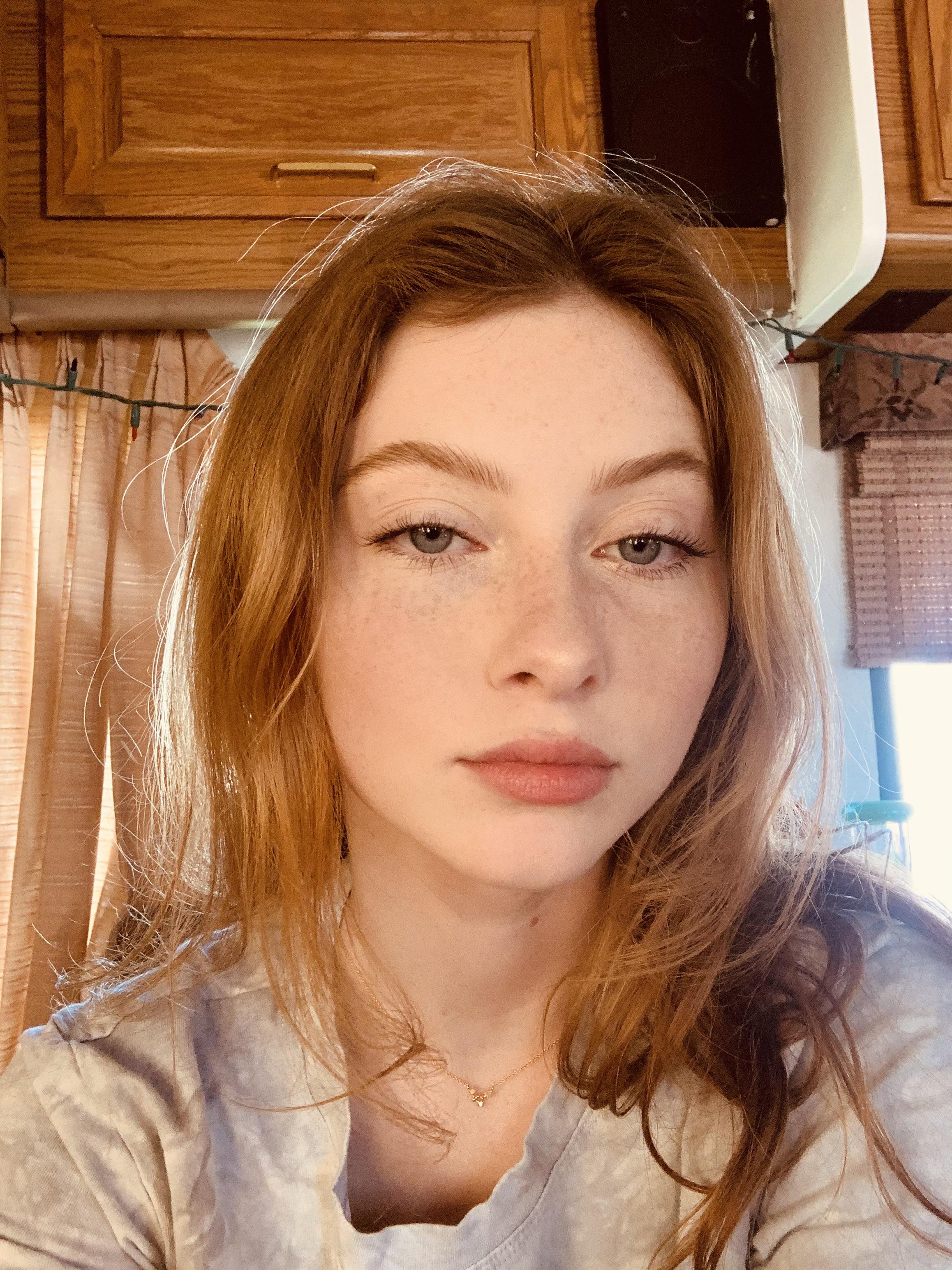 Been growing out my eyebrows for what feels like forever and I feel