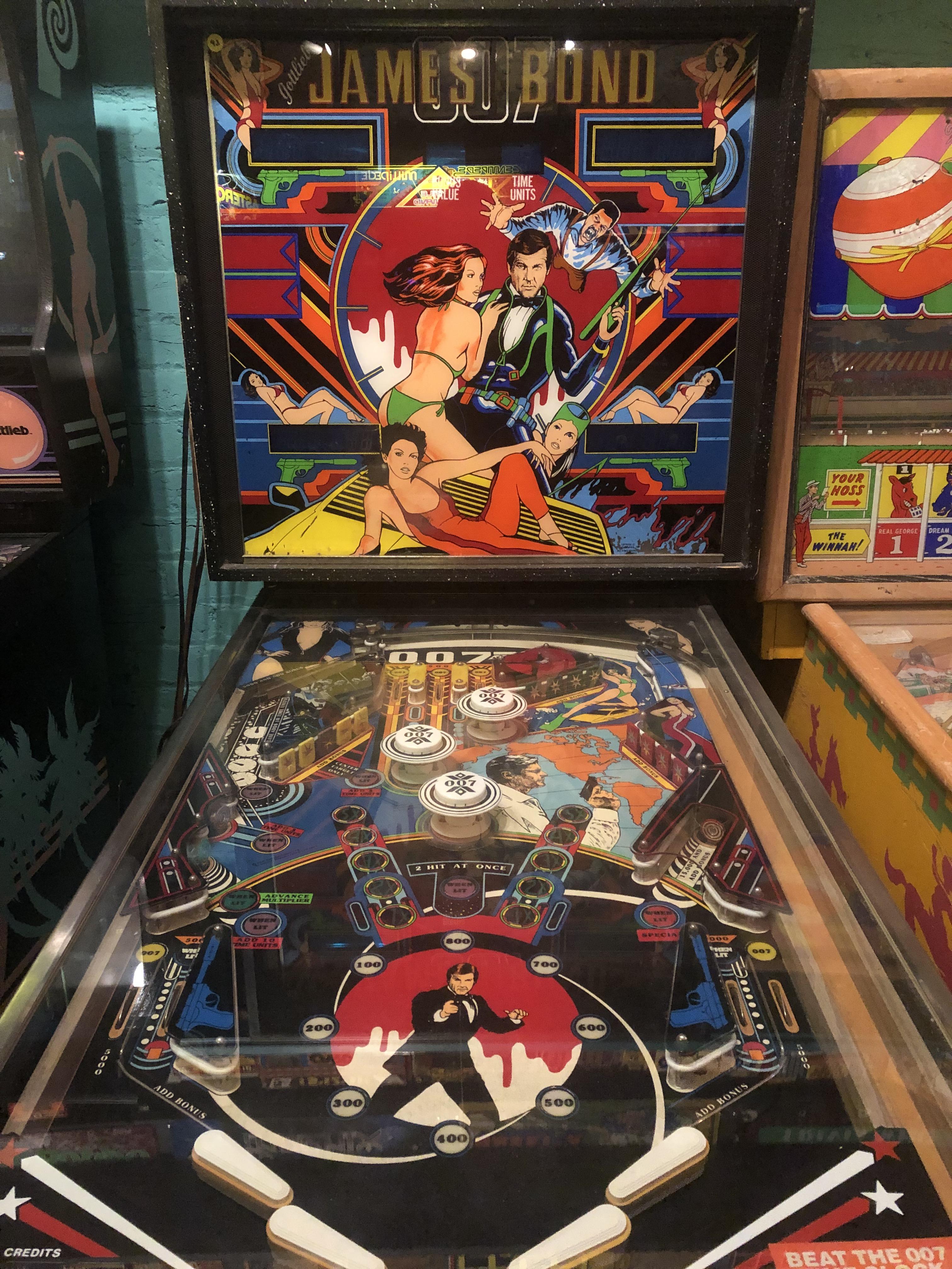 James Bond Pinball Hollywood Pinball & Arcade Museum, Omaha, NE r