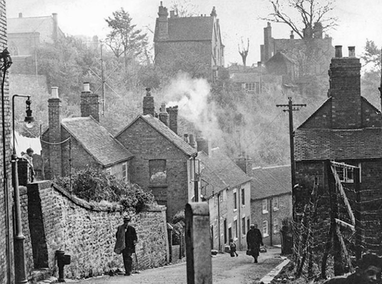 Looking down Railway Street, Bridgnorth, Shropshire. Late 1950s. r
