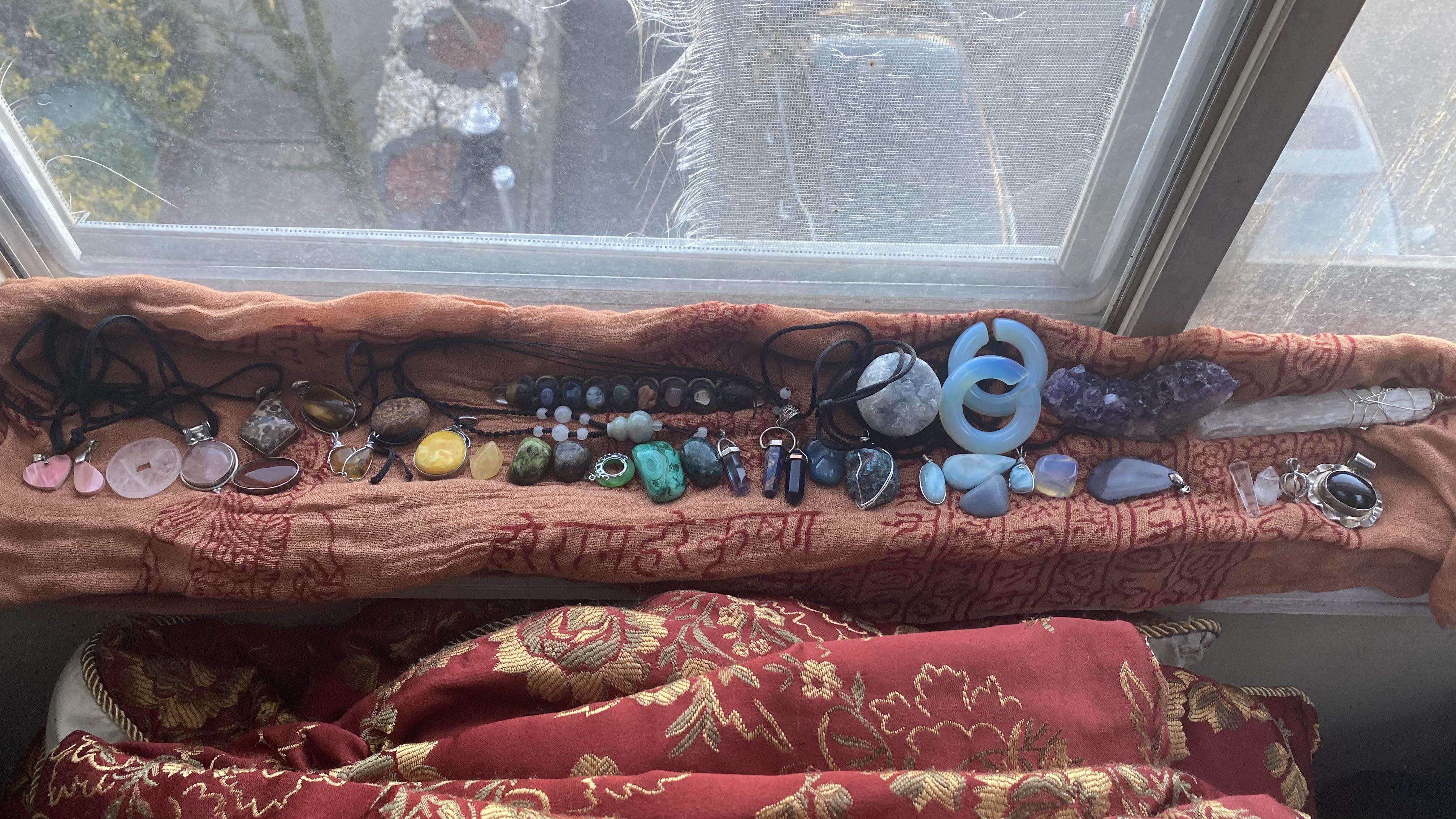 Friendly reminder to lay your crystals out to charge in tonight’s full