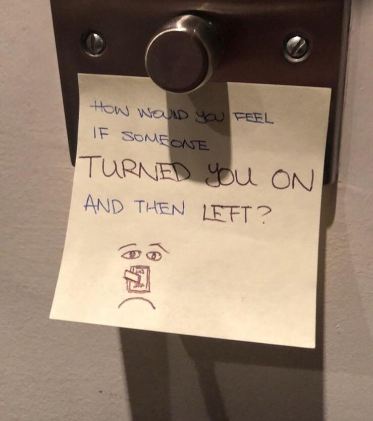 Turn off the lights!! r/funny