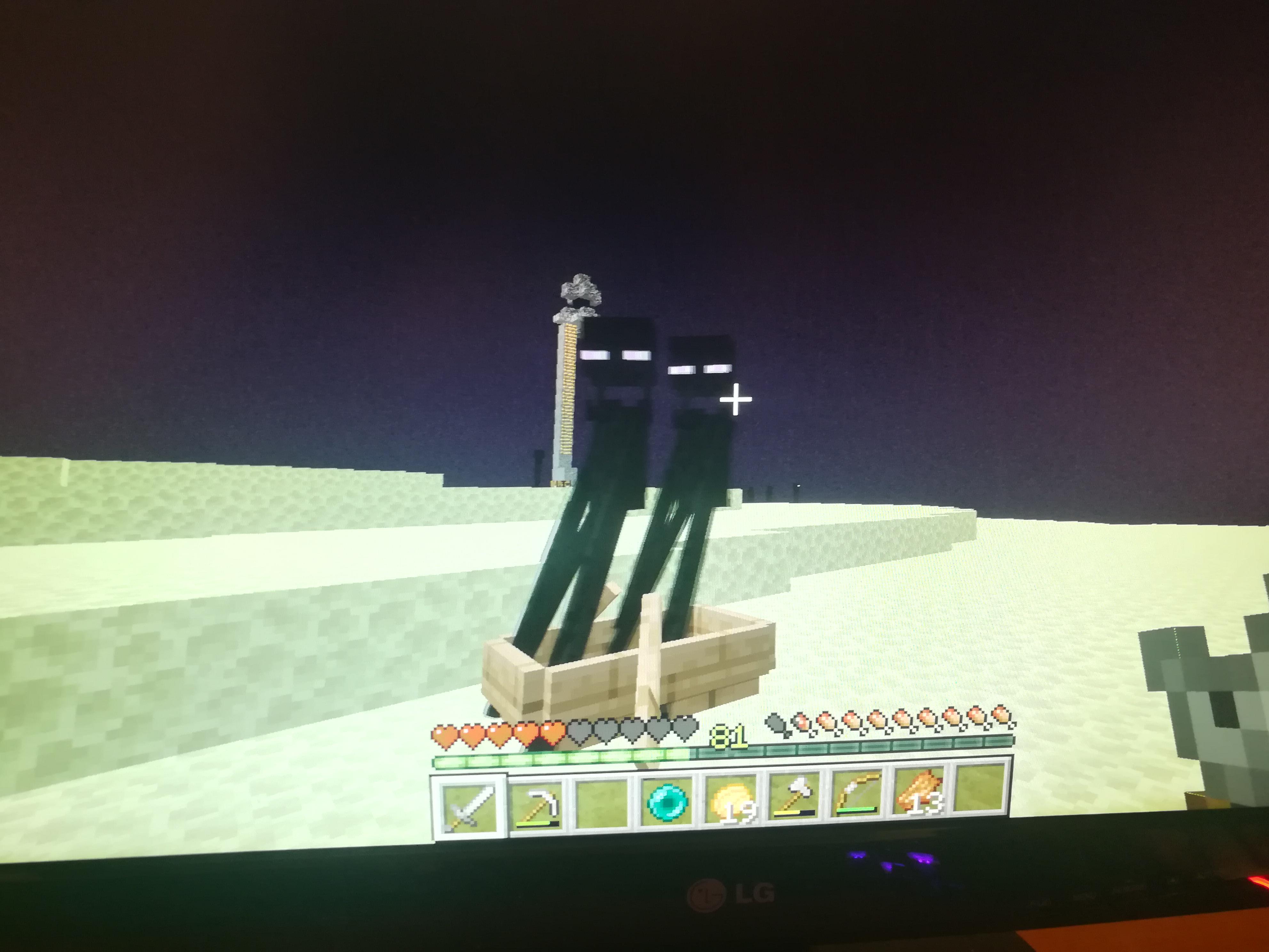 Two endermans one boat r/Minecraft