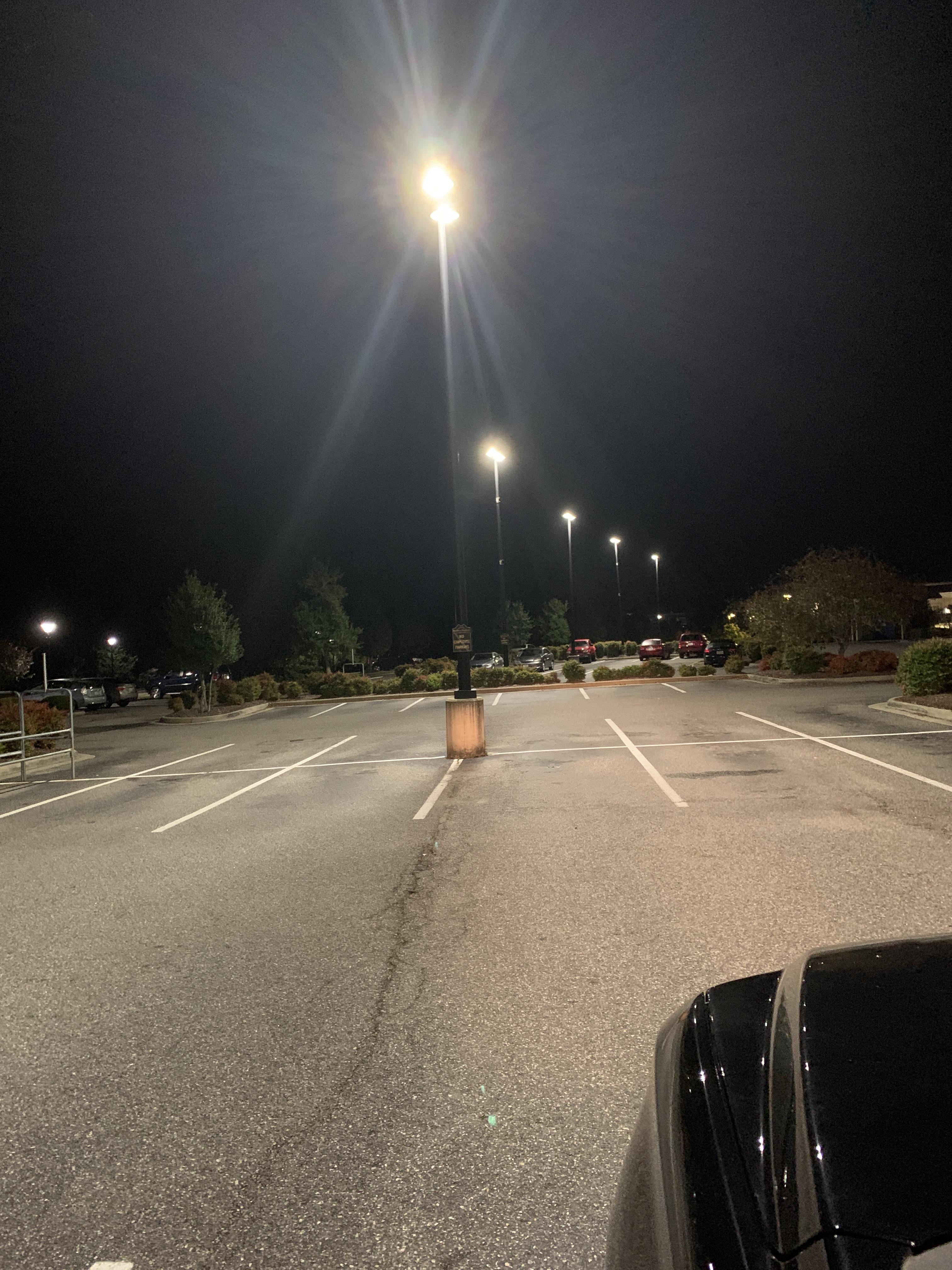 Does anyone else not see static these lighting conditions? I don’t see