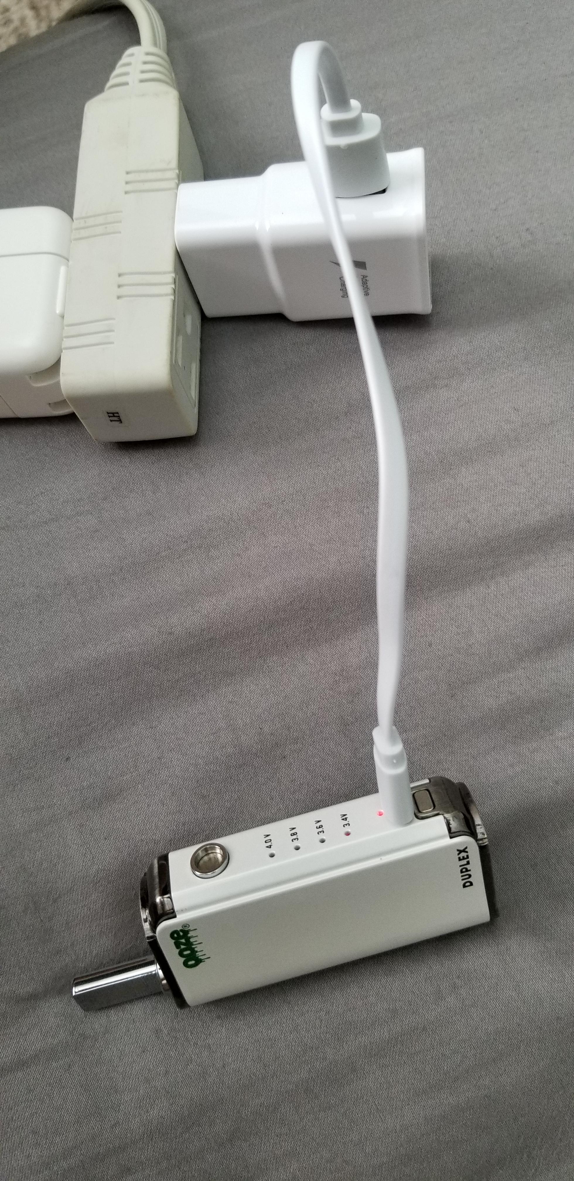 Ooze battery flashing all colors? Use the original charger oilpen